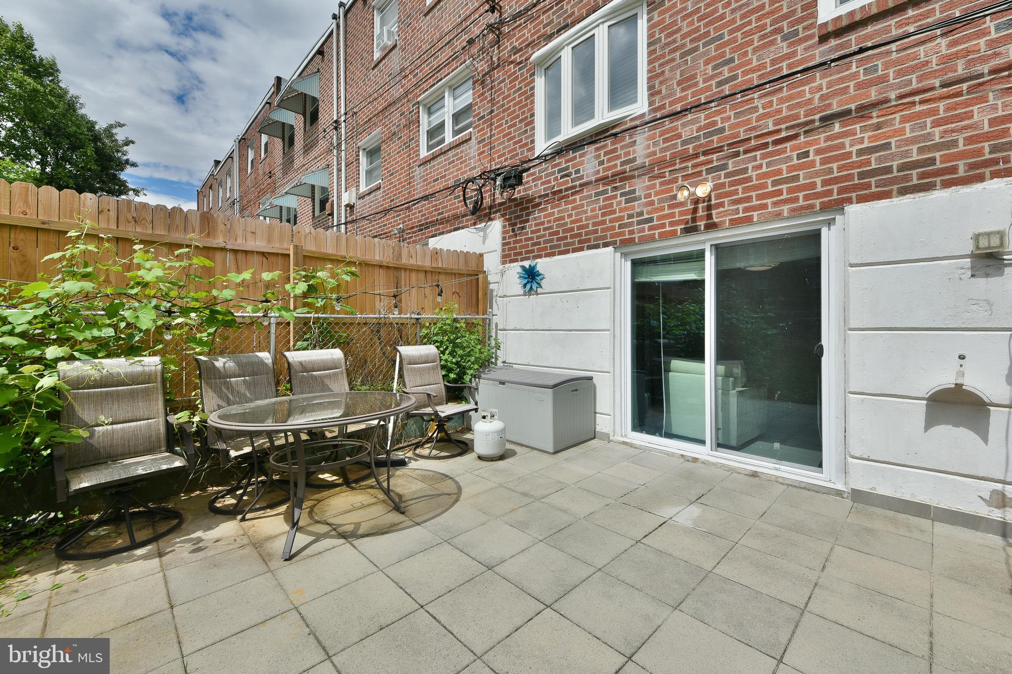 PHILADELPHIA - Residential