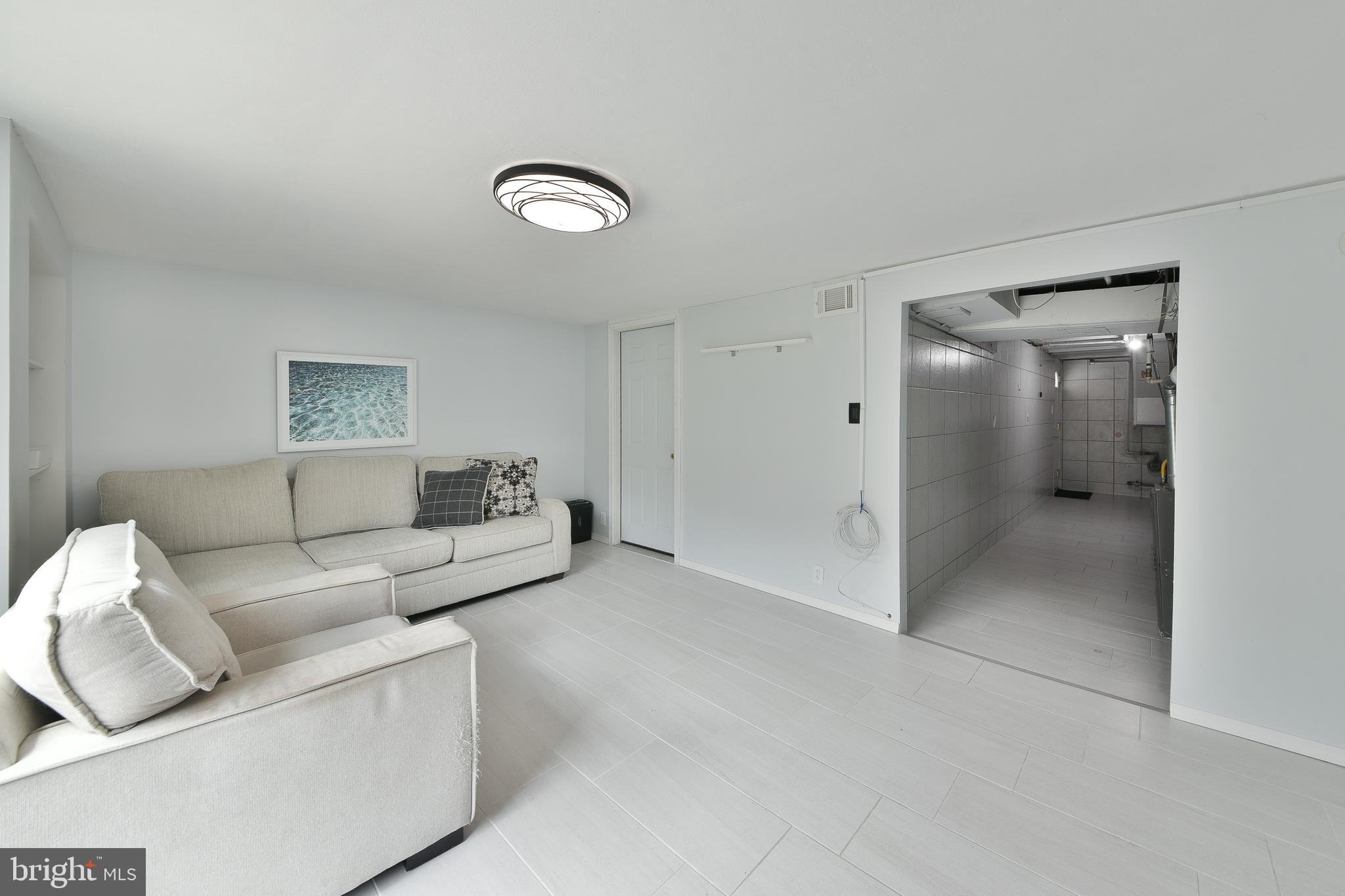 PHILADELPHIA - Residential
