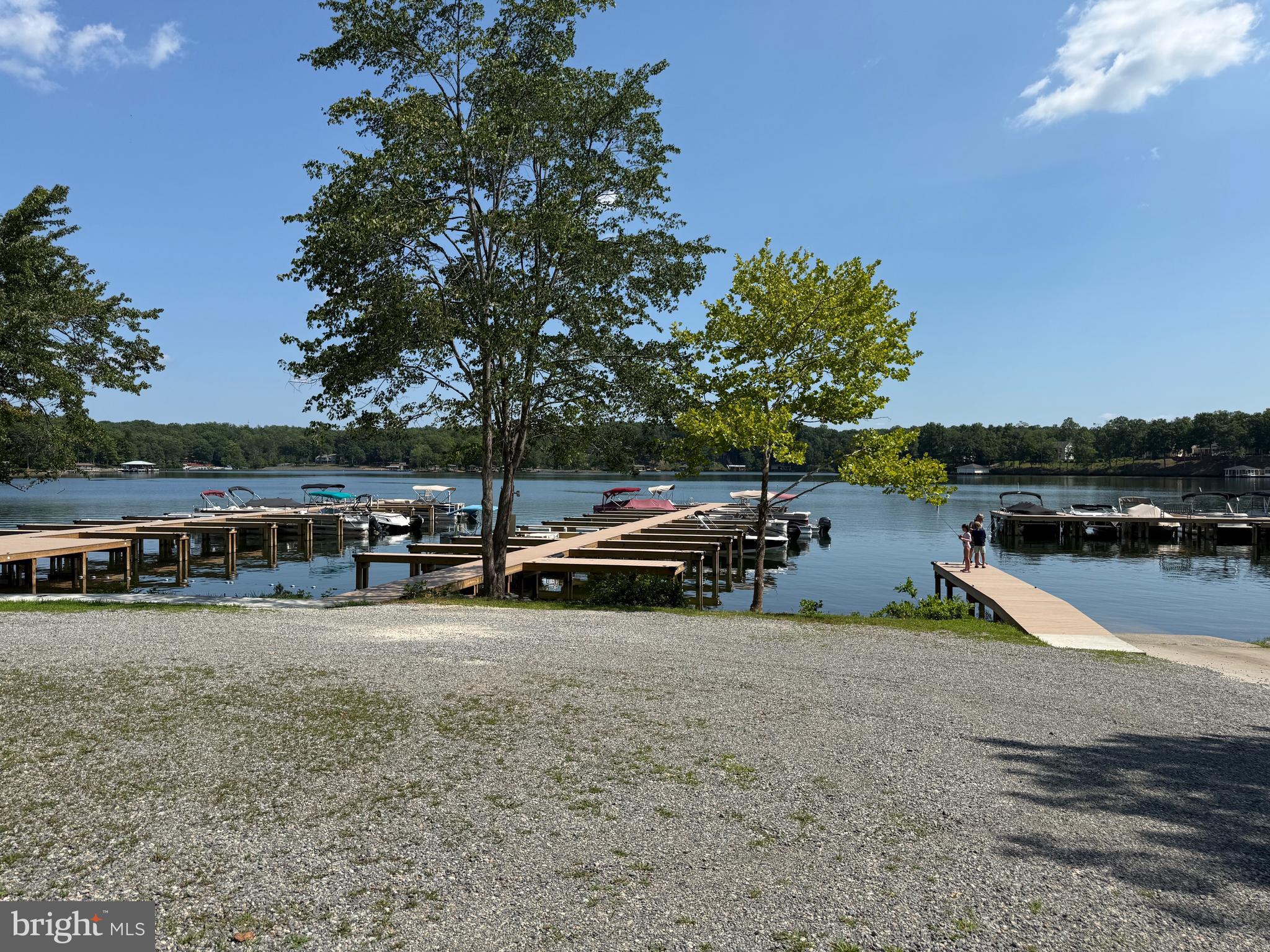 EDGEWOOD BAY - Land