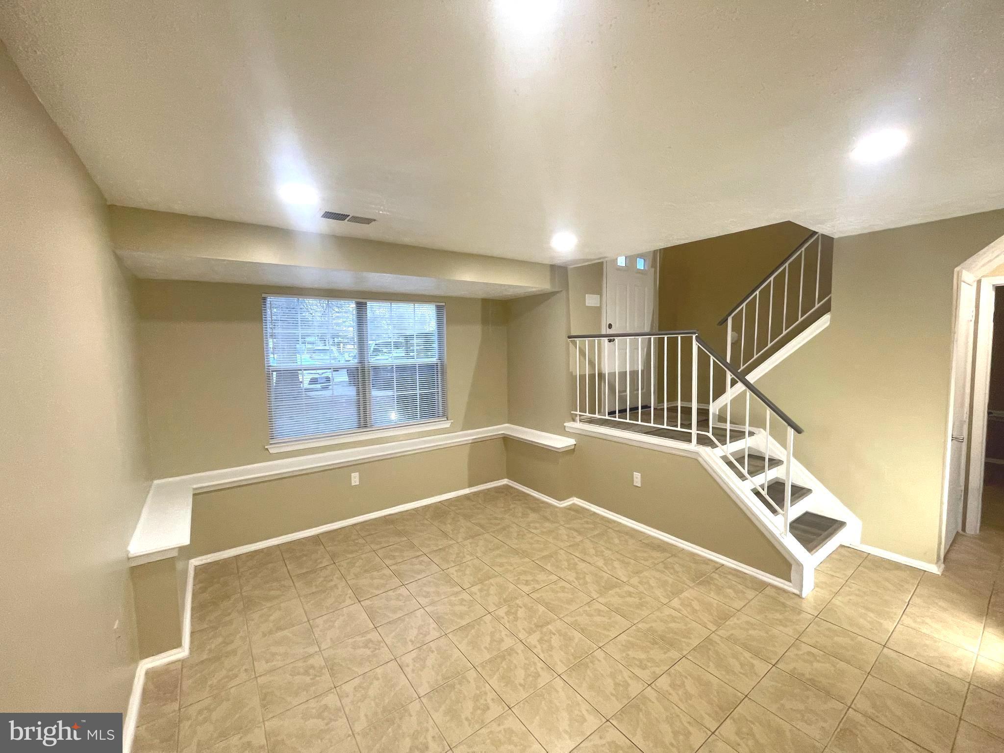 LANCASTER - Residential
