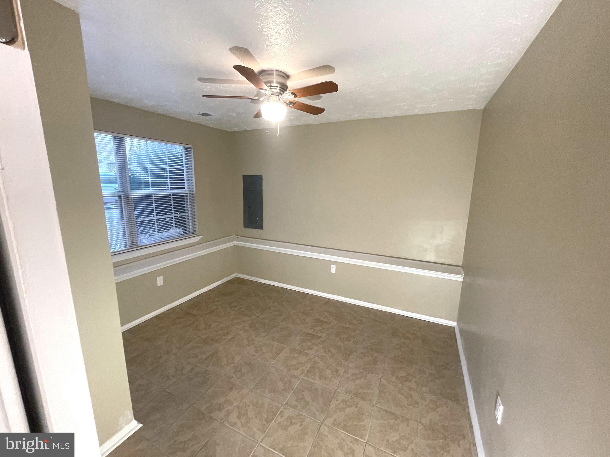 LANCASTER - Residential