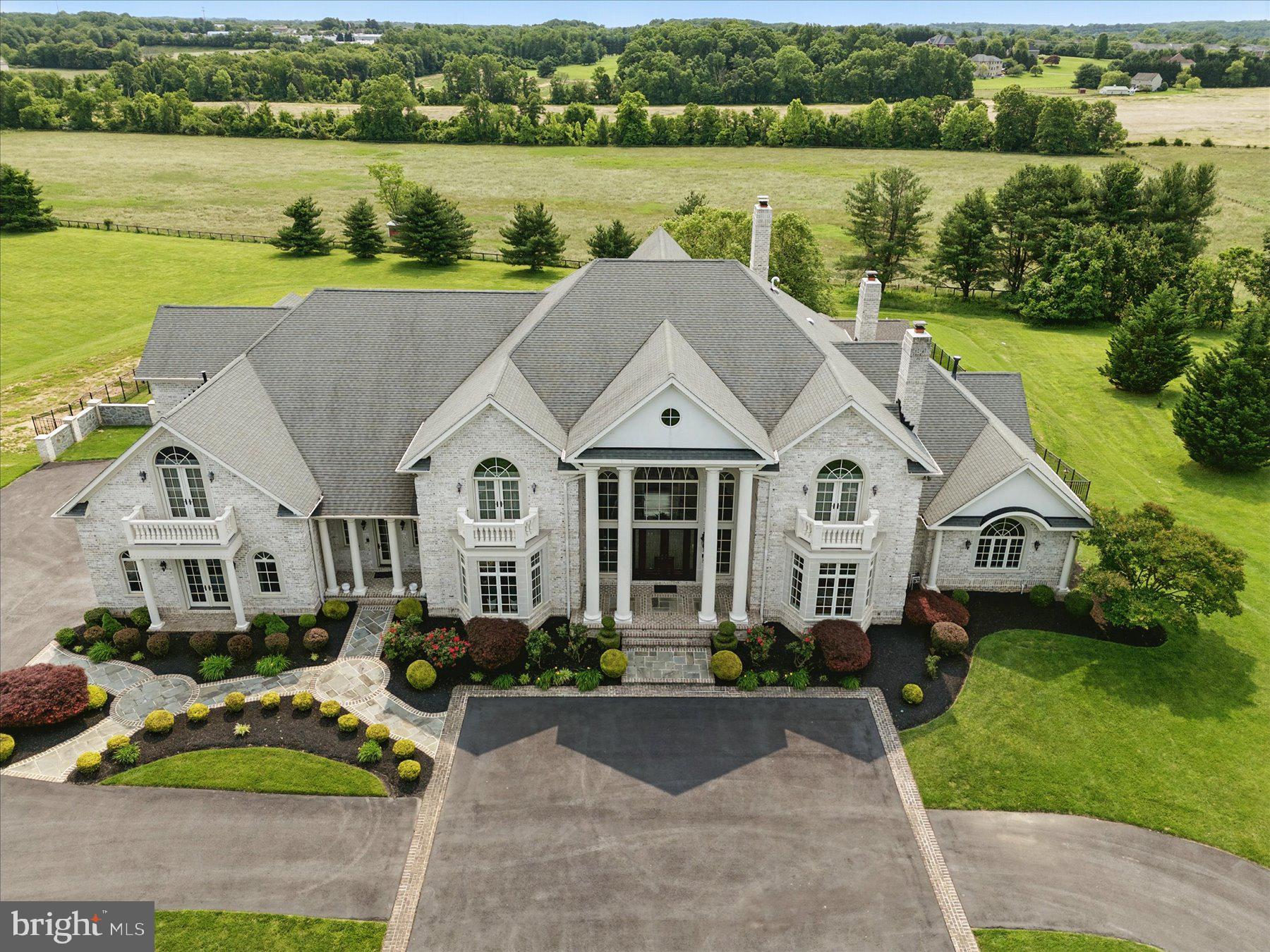 CLARKSVILLE HUNT - Residential