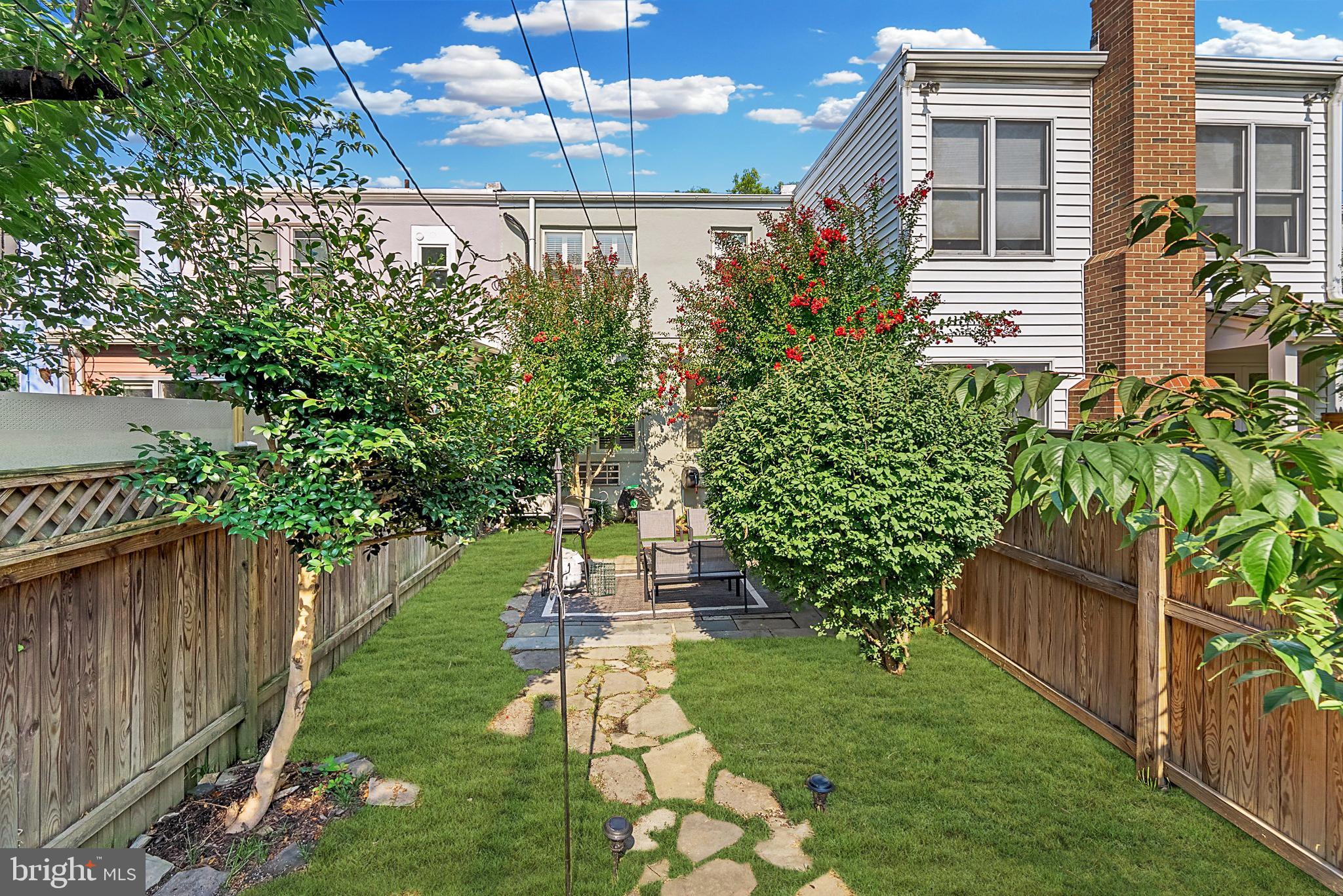 OLD TOWN ALEXANDRIA - Residential Lease