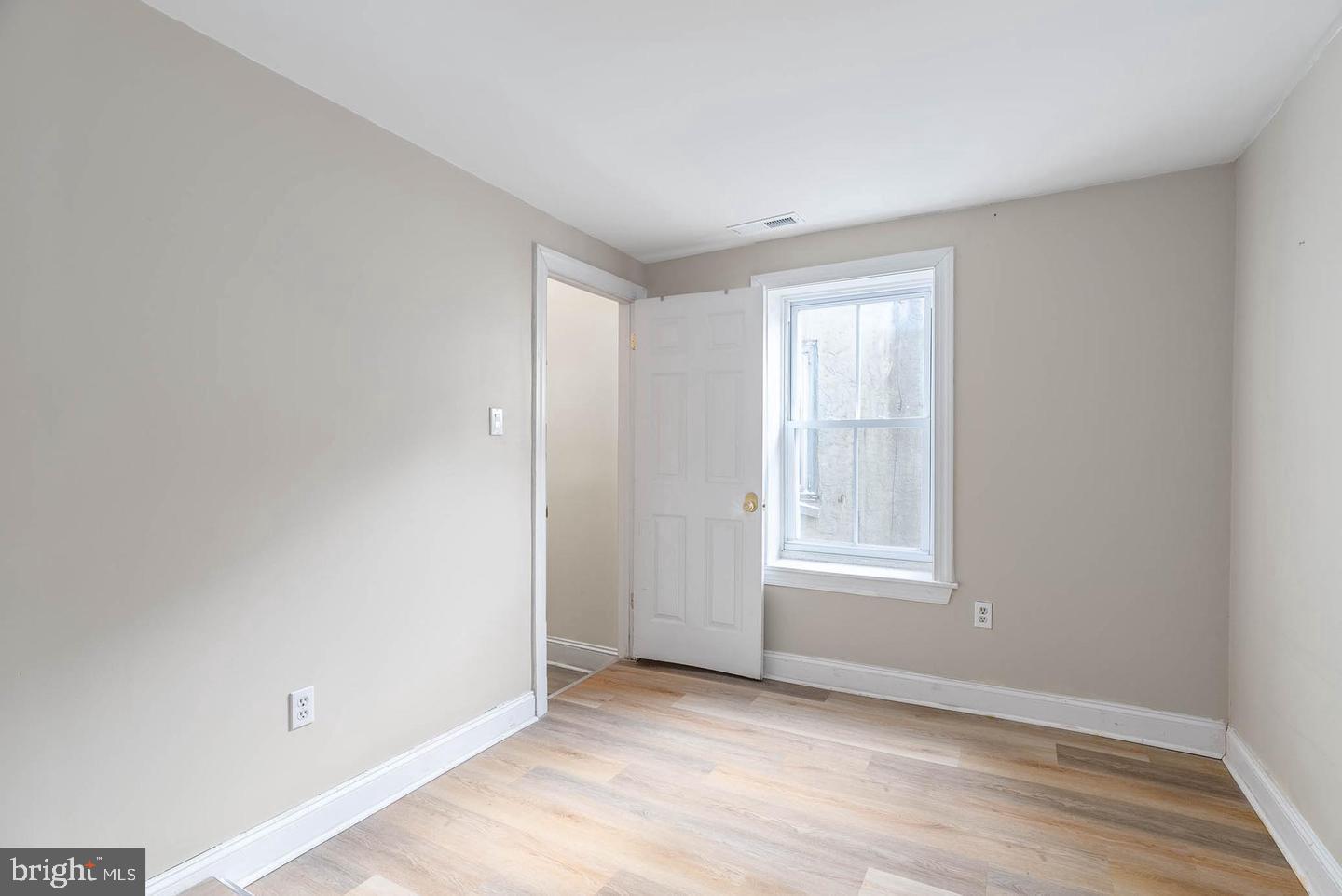 FAIRMOUNT - Residential Lease