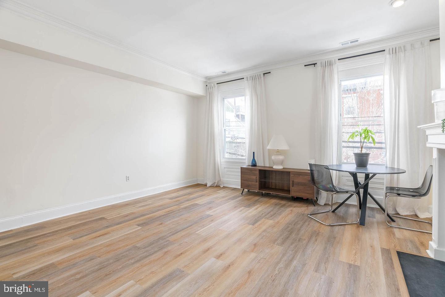 FAIRMOUNT - Residential Lease
