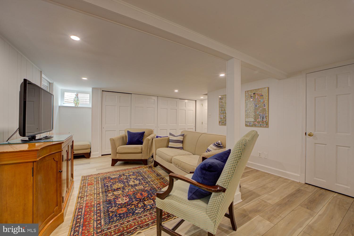 SUMNER - Residential