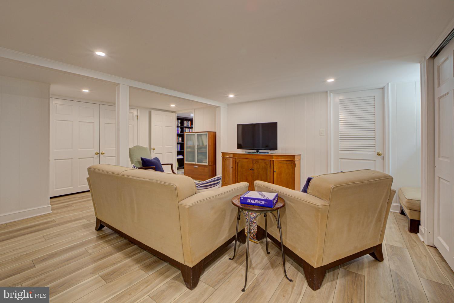 SUMNER - Residential