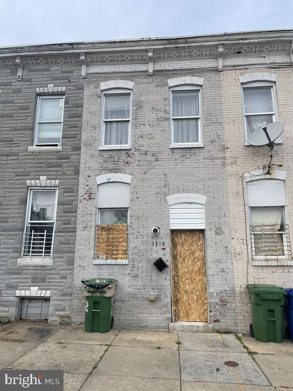 This is a great opportunity for first time buyer or investor. This house can be a great addition to your rental portfolio just a little TLC and let the cash flow. Great location near Railroad Museum, University of Maryland Medical Campus, public transportation, shops and main roads. It can also be acquire as a package deal with 1300 McHenry.