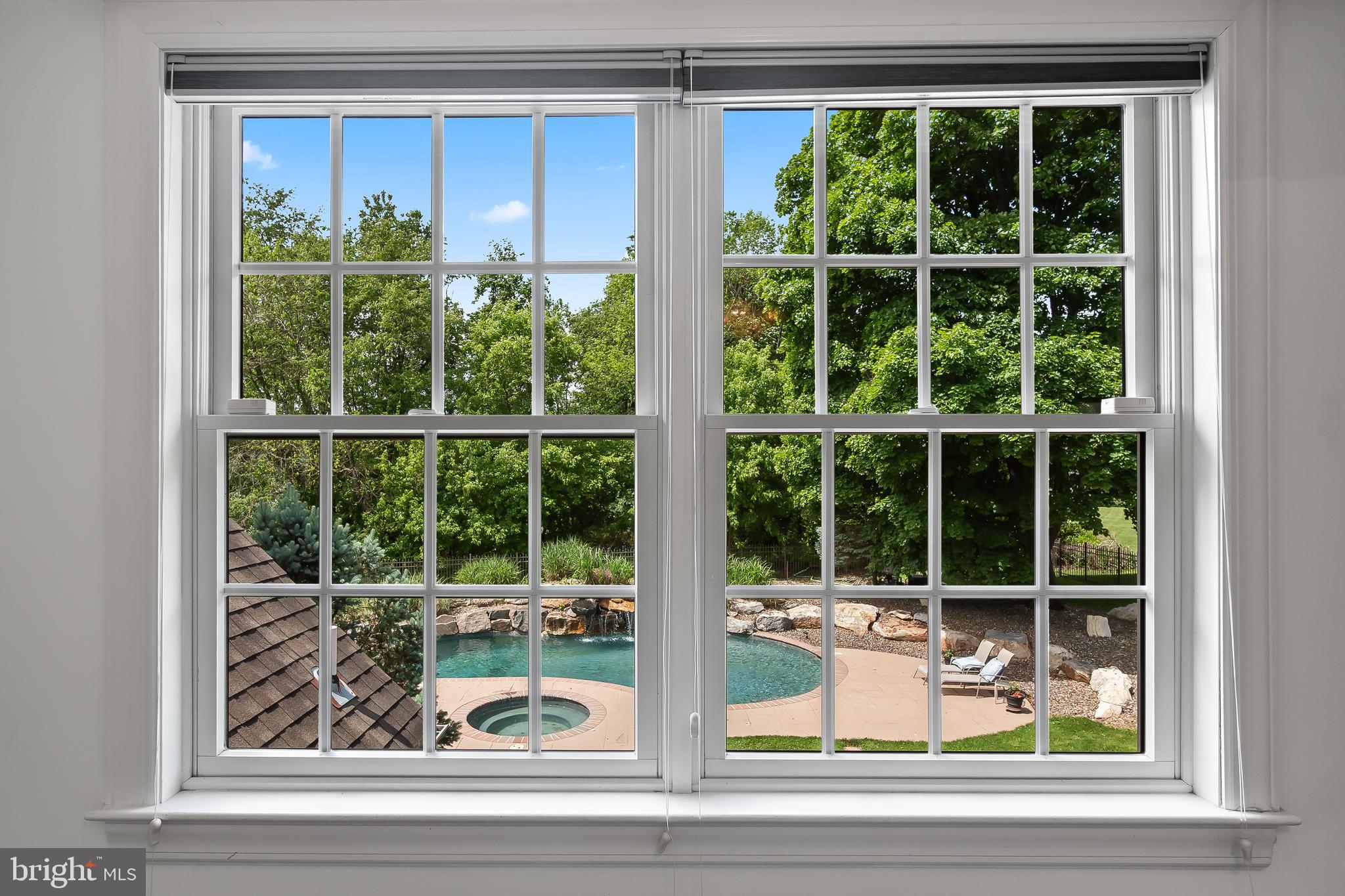 WOODSIDE ESTATES - Residential