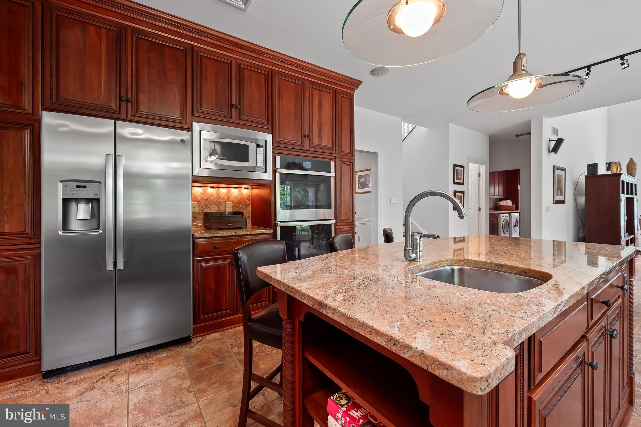 WOODSIDE ESTATES - Residential