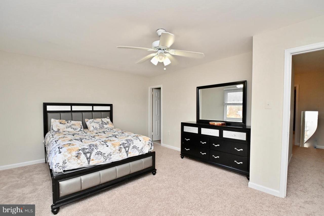 LEESBURG STATION - Residential Lease