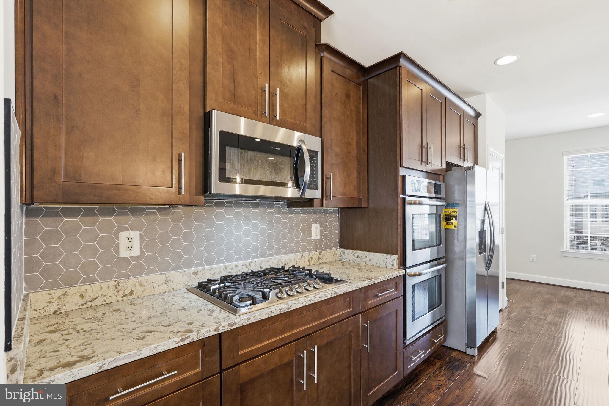 HAYMARKET CROSSING - Residential