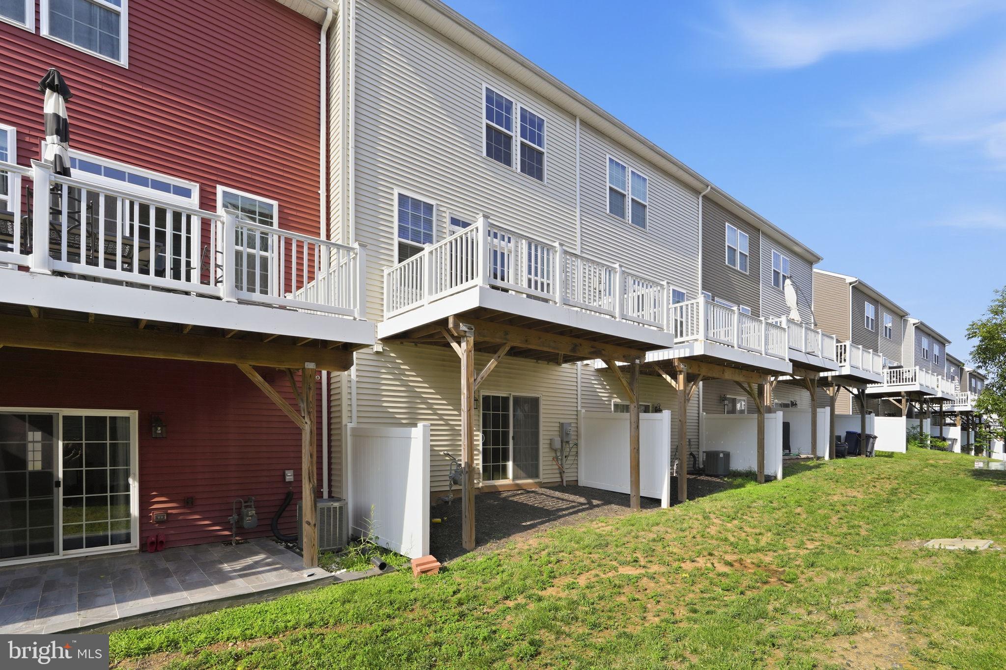 HAYMARKET CROSSING - Residential