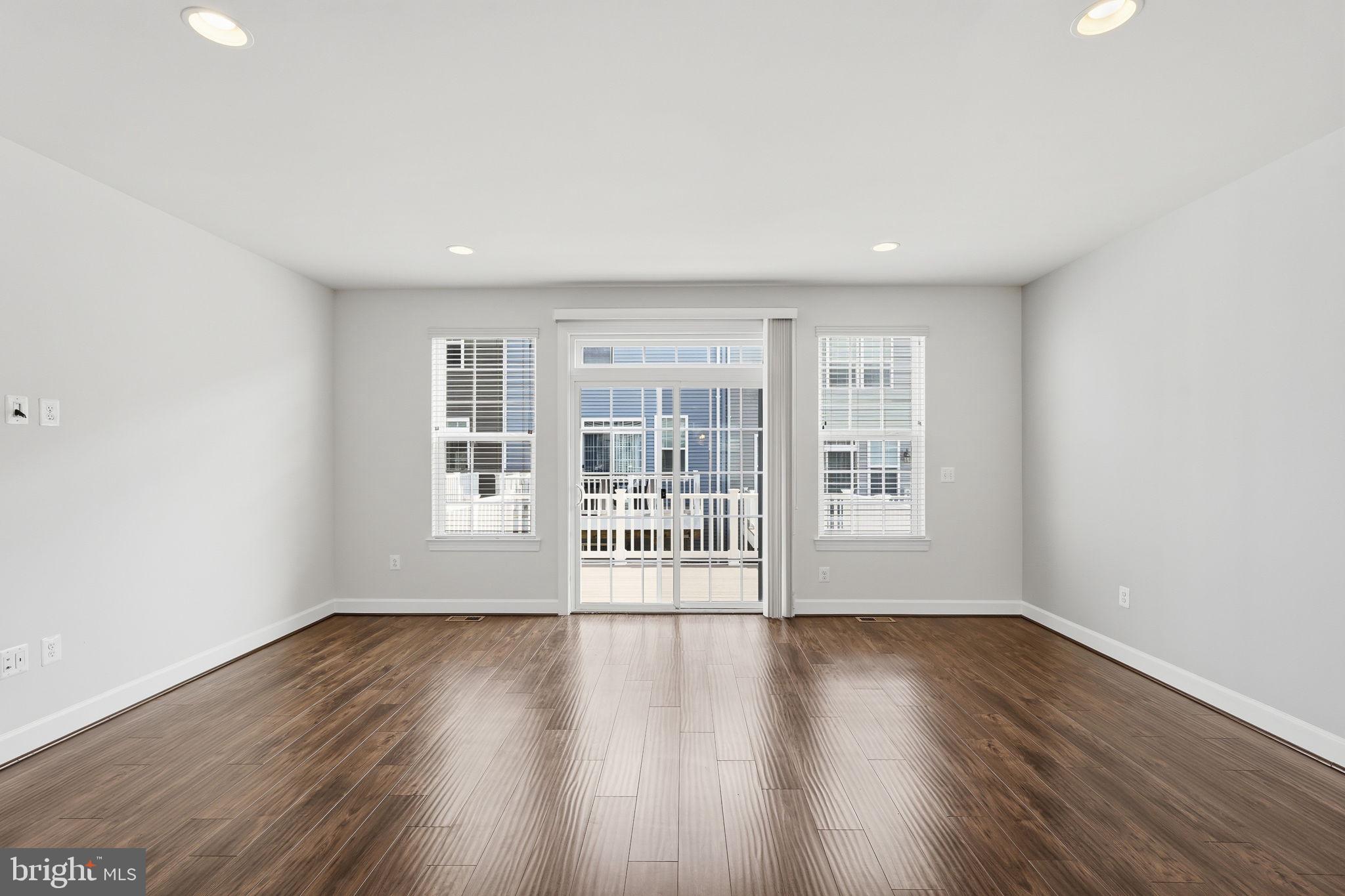 HAYMARKET CROSSING - Residential