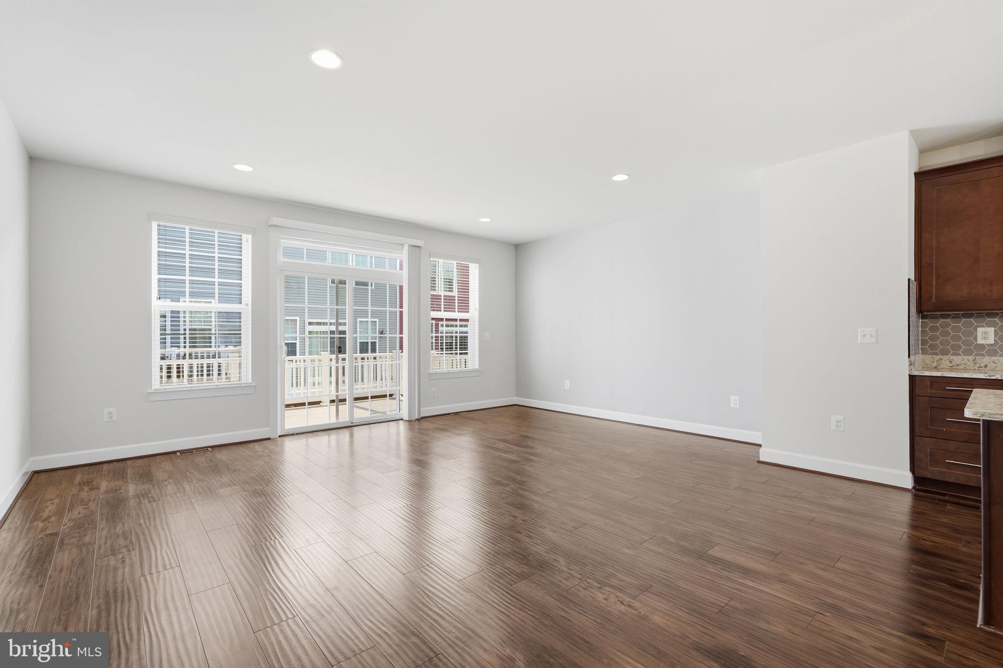 HAYMARKET CROSSING - Residential