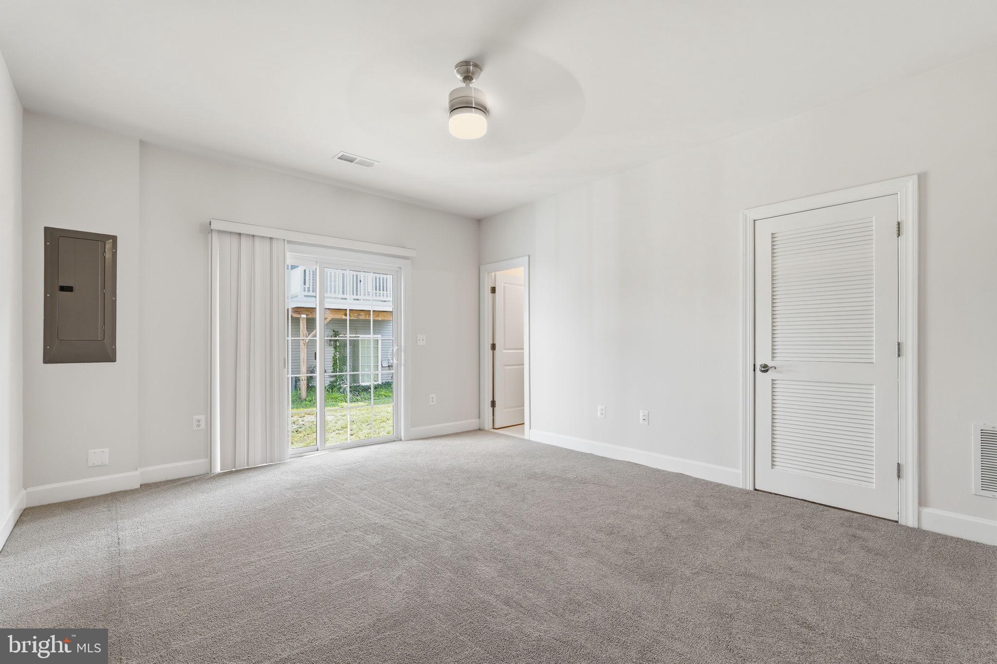 HAYMARKET CROSSING - Residential
