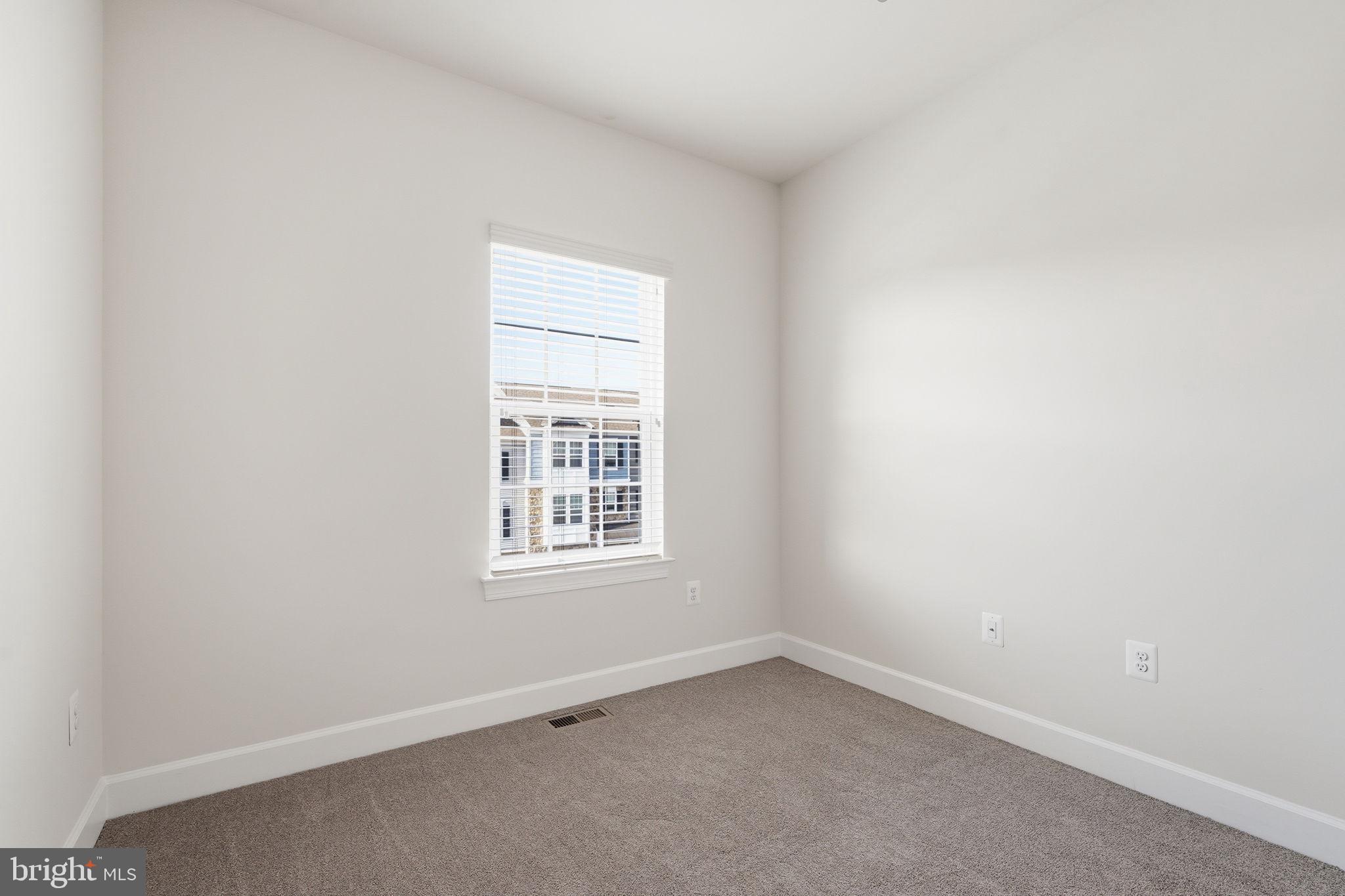 HAYMARKET CROSSING - Residential