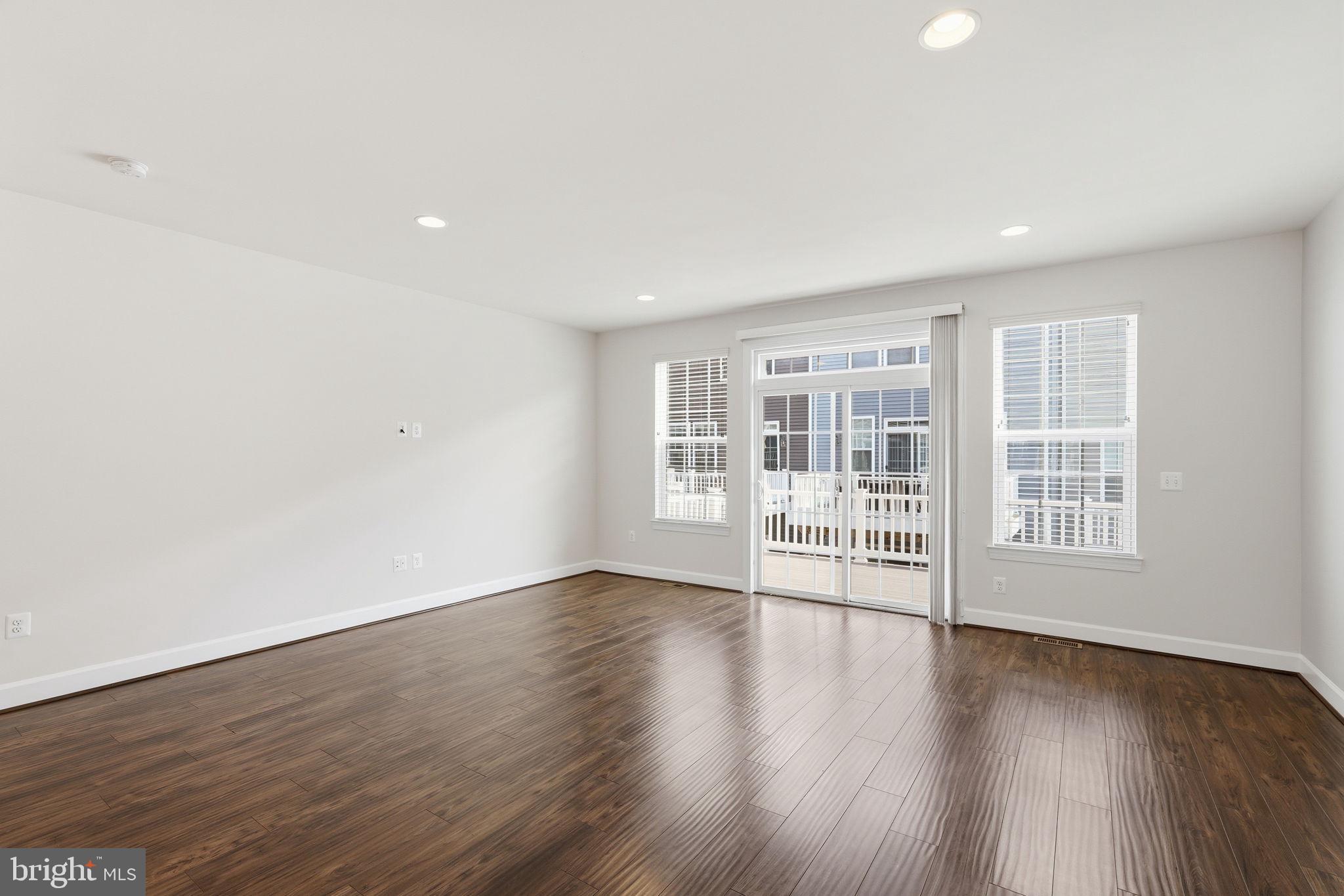 HAYMARKET CROSSING - Residential