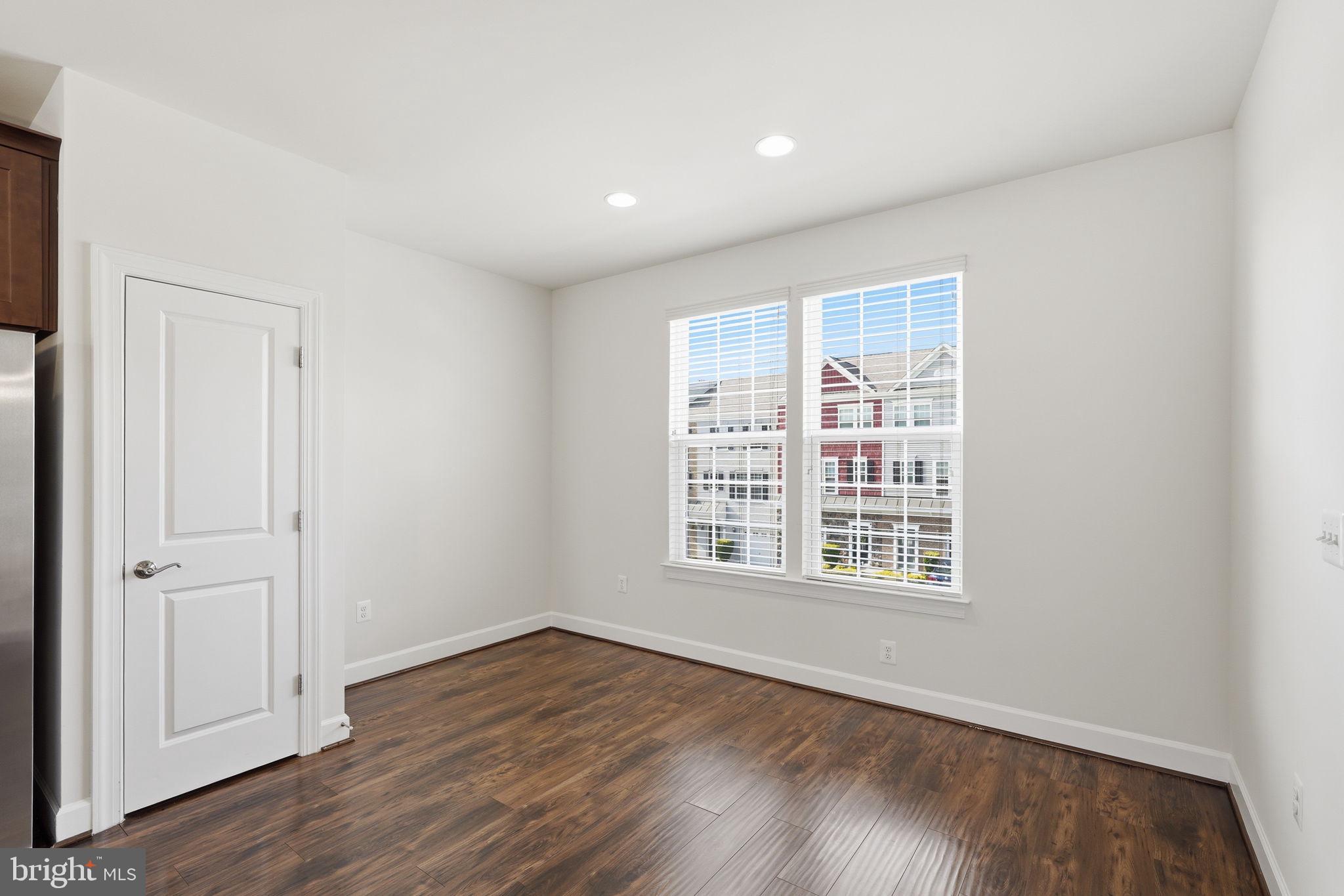 HAYMARKET CROSSING - Residential