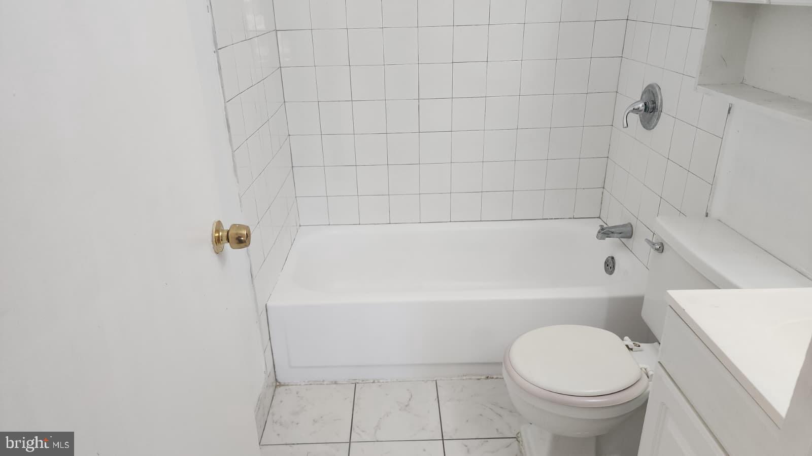 OAKLAND MILLS - Residential