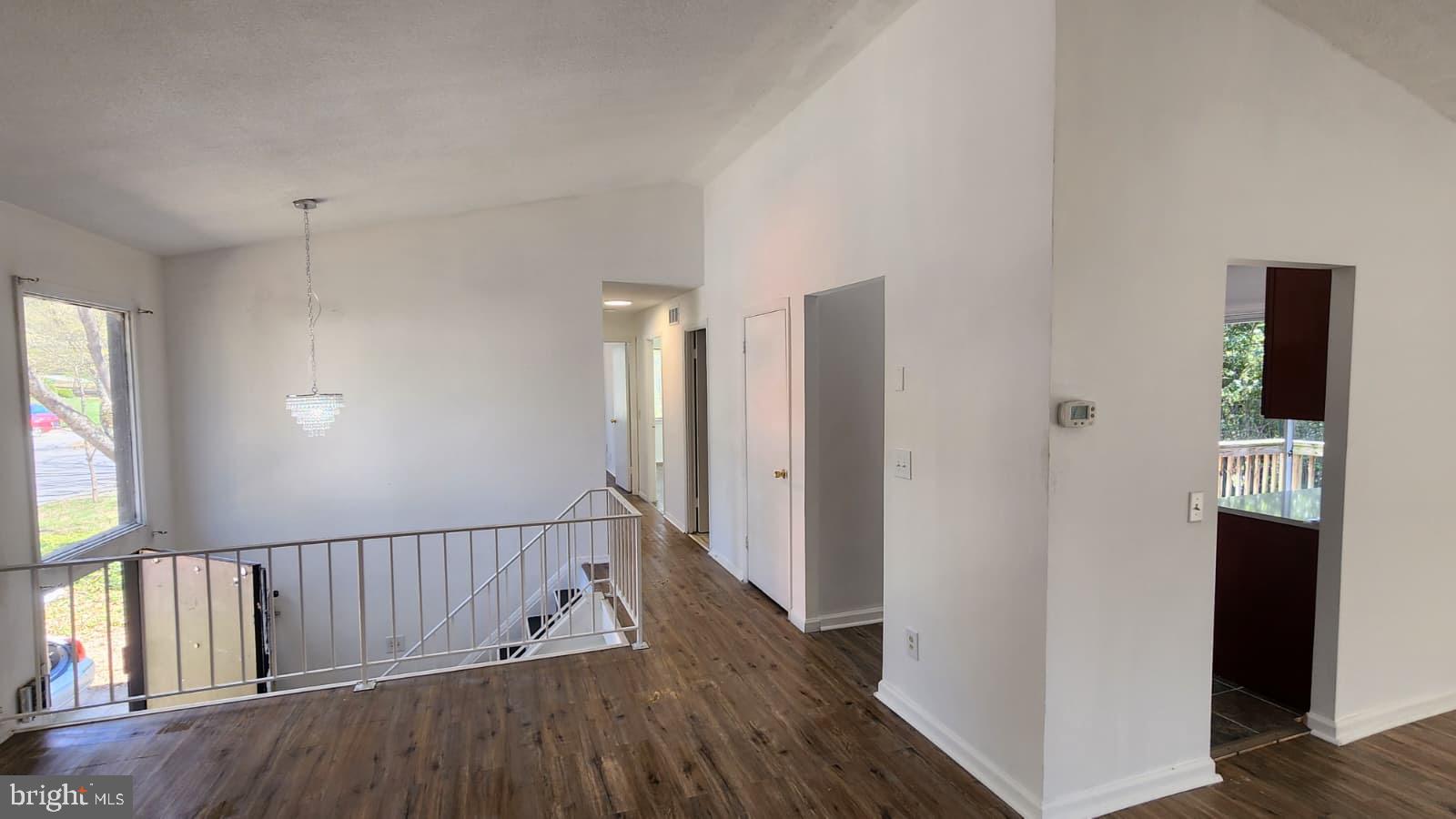 OAKLAND MILLS - Residential
