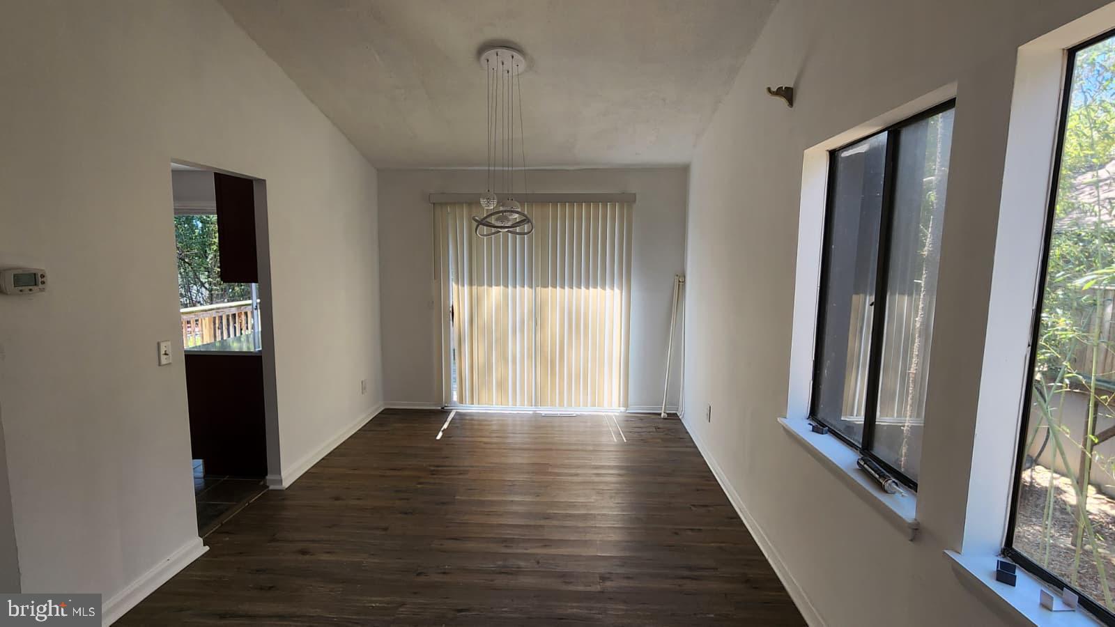 OAKLAND MILLS - Residential