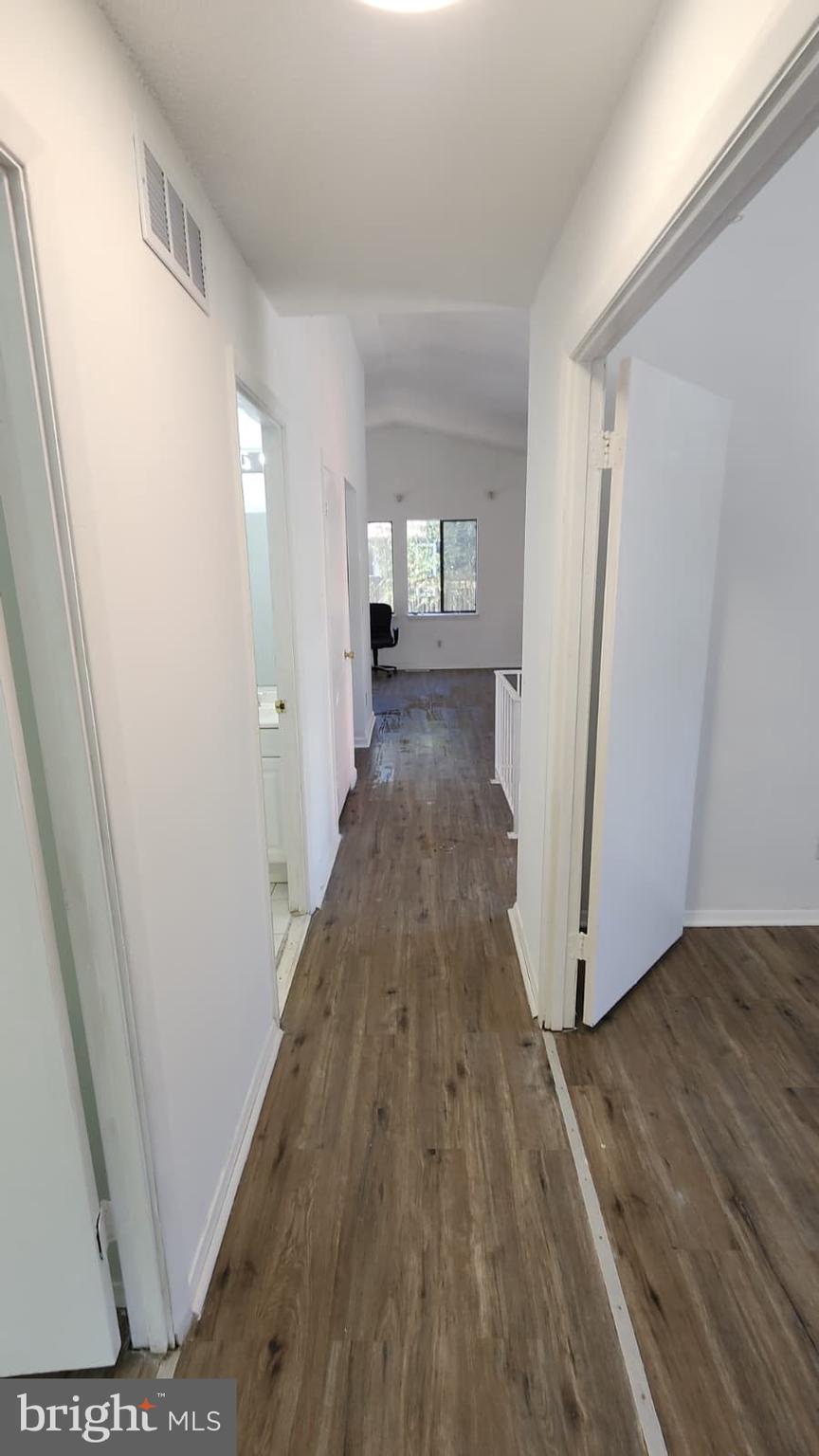 OAKLAND MILLS - Residential