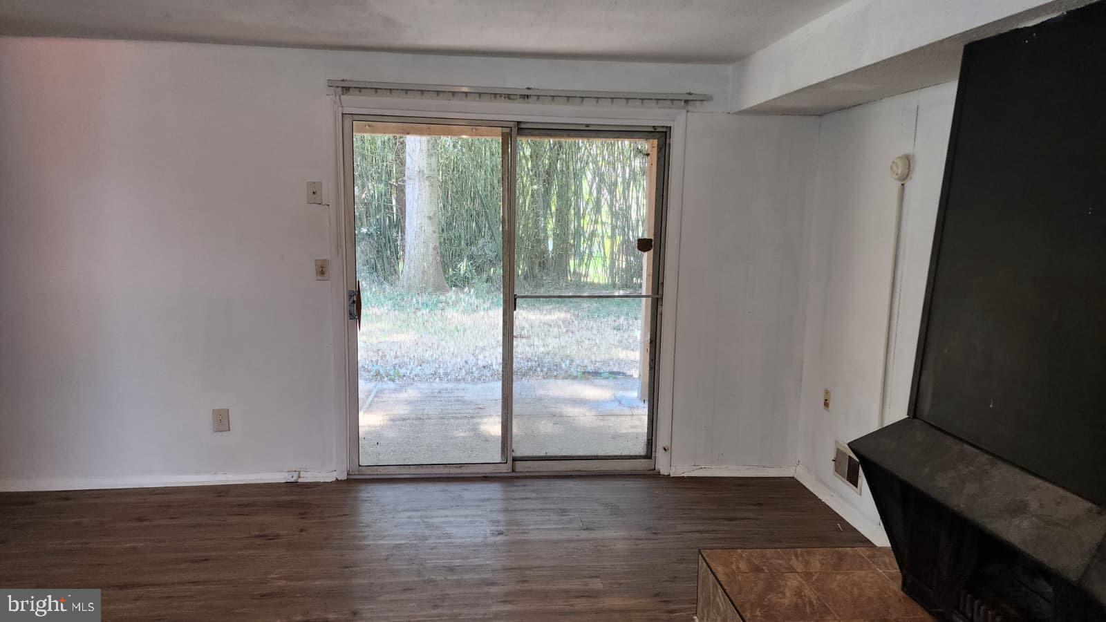 OAKLAND MILLS - Residential