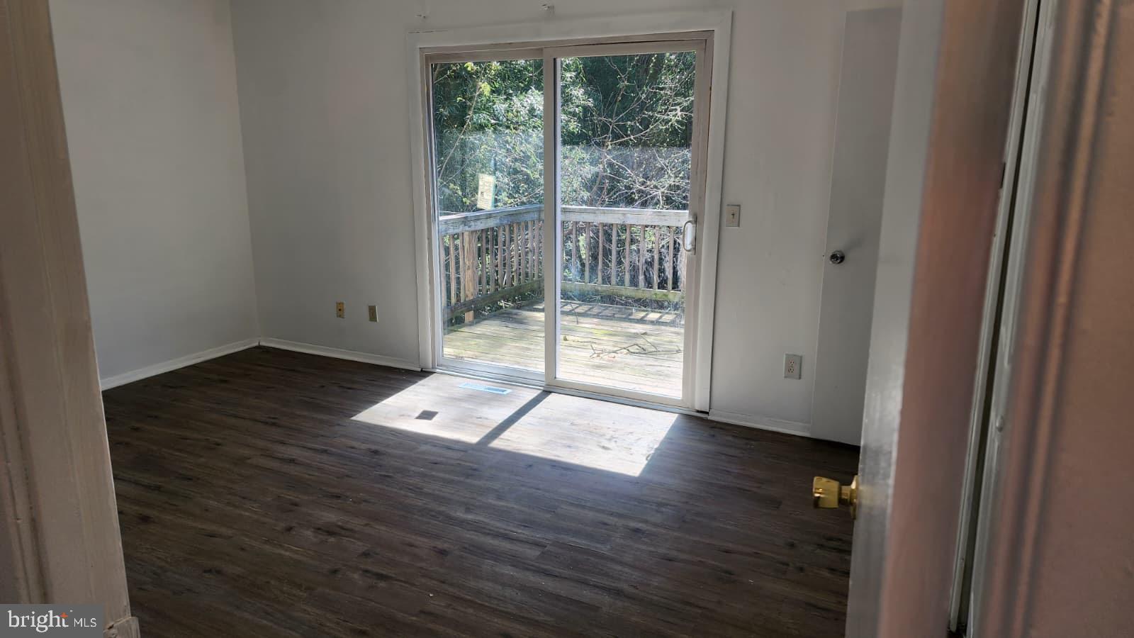 OAKLAND MILLS - Residential