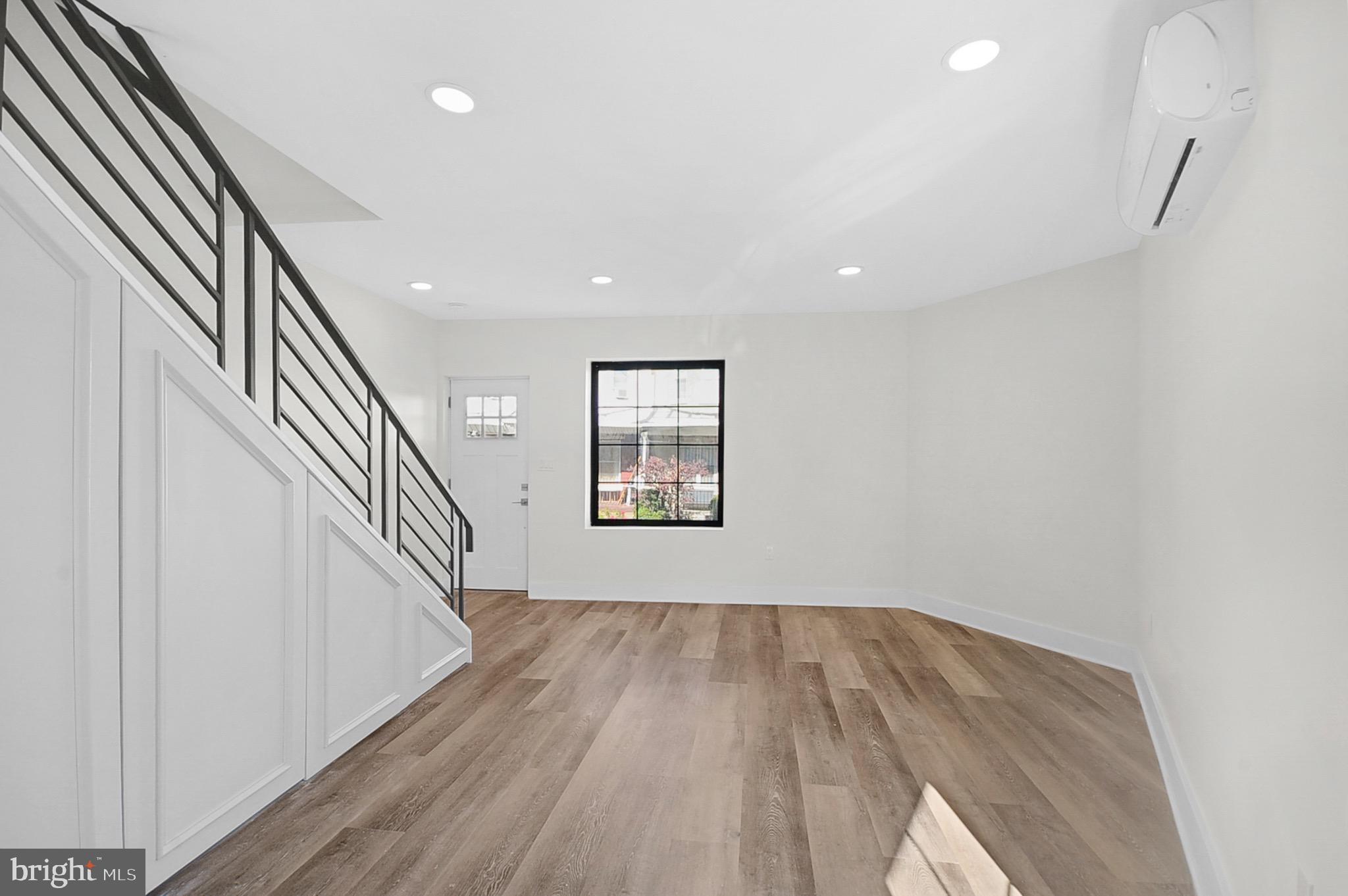 POINT BREEZE - Residential