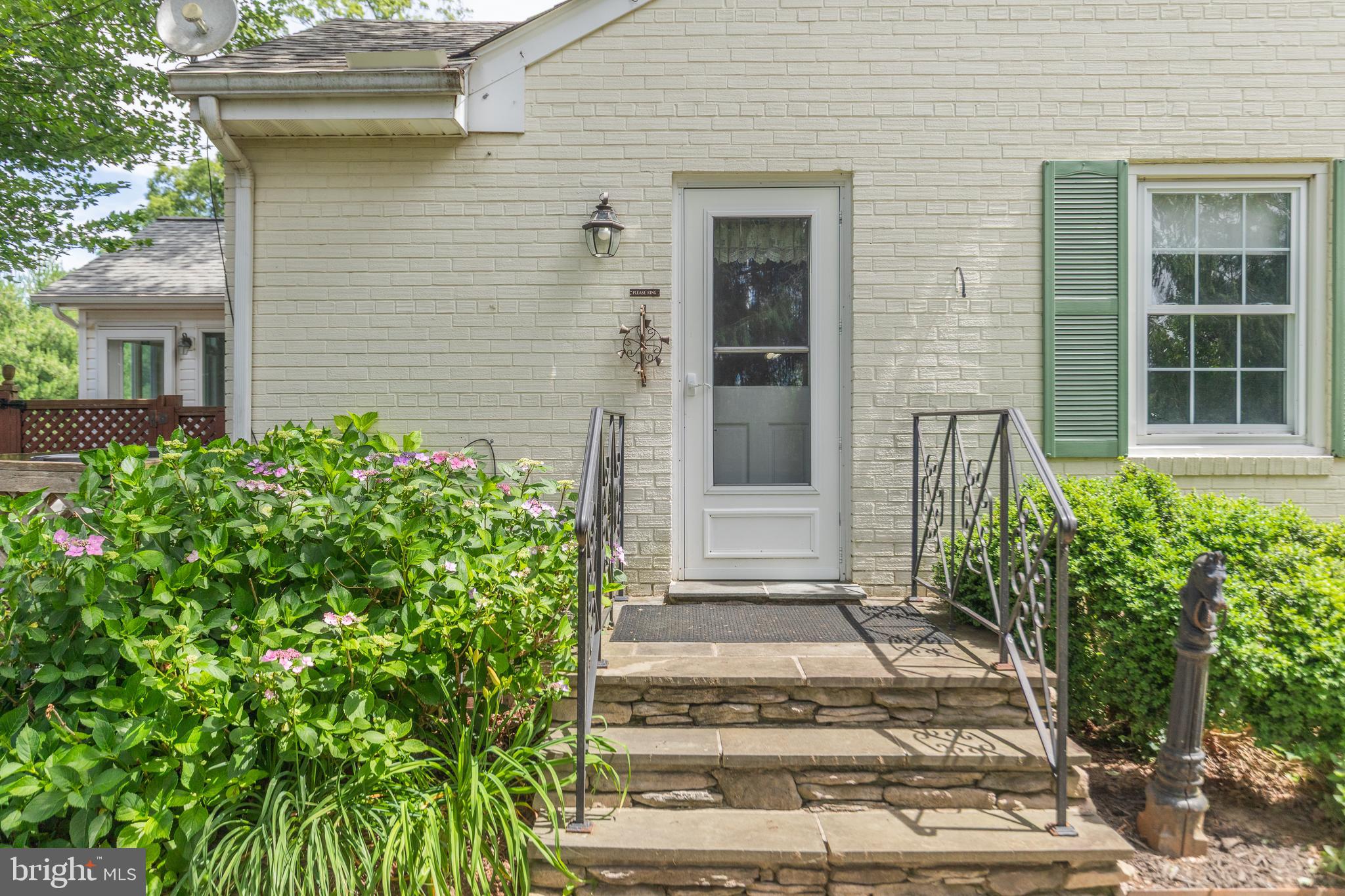 BARNESVILLE OUTSIDE - Residential