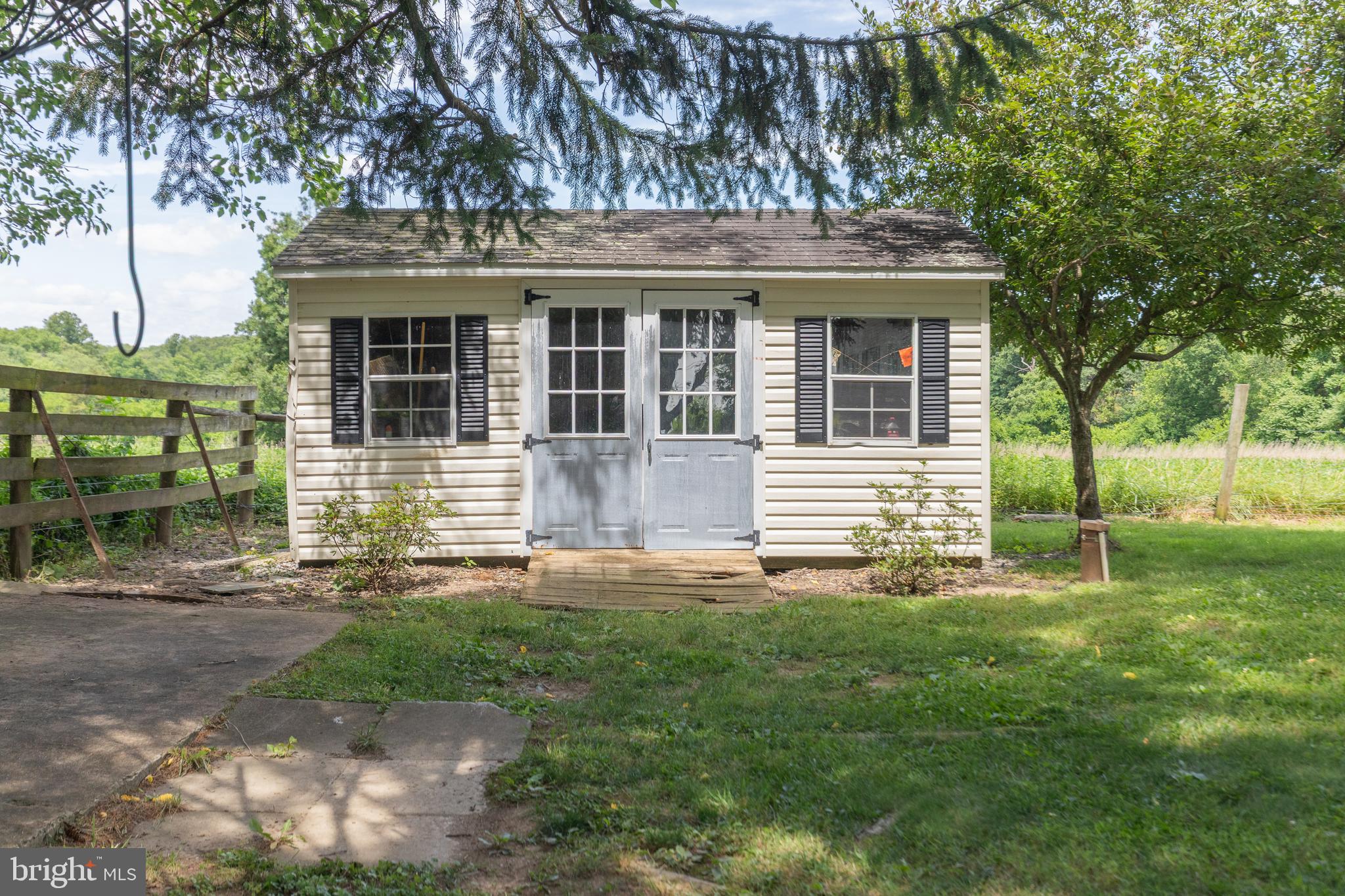 BARNESVILLE OUTSIDE - Residential