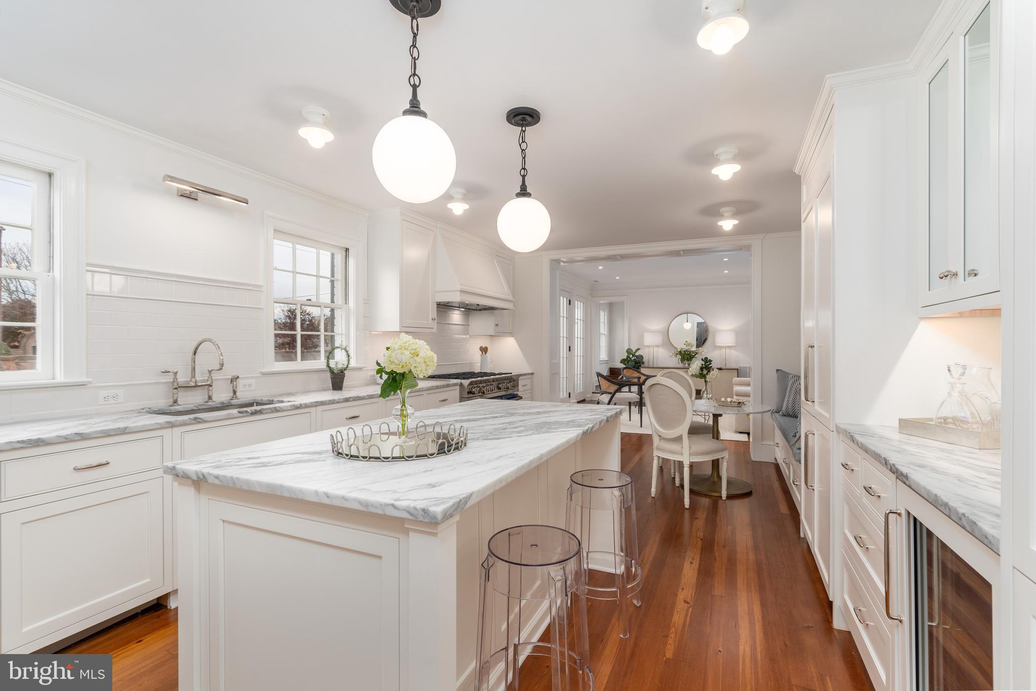 OLD TOWN ALEXANDRIA - Residential