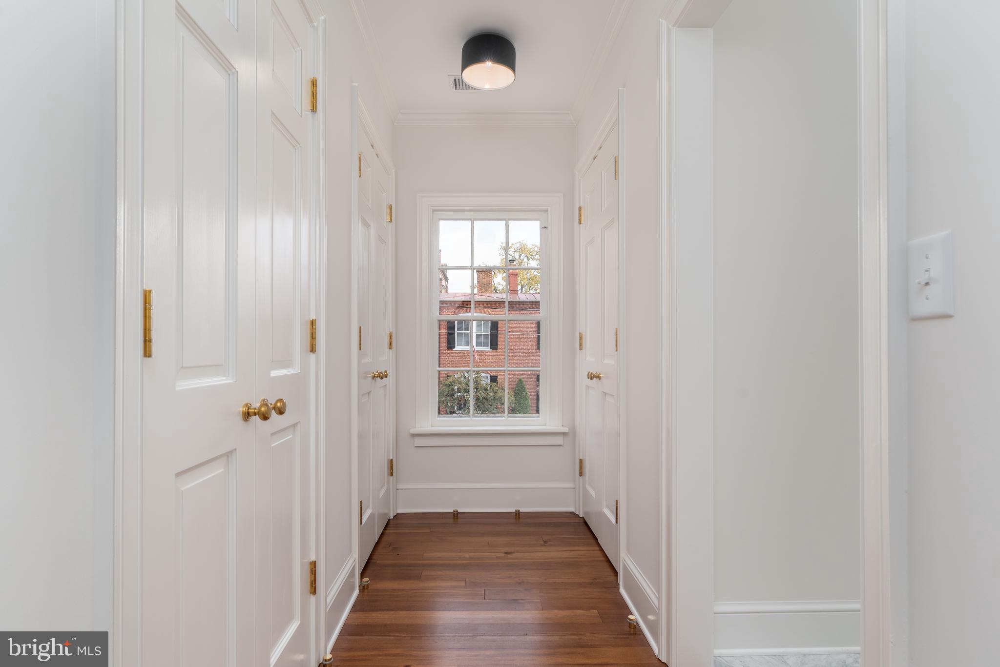 OLD TOWN ALEXANDRIA - Residential
