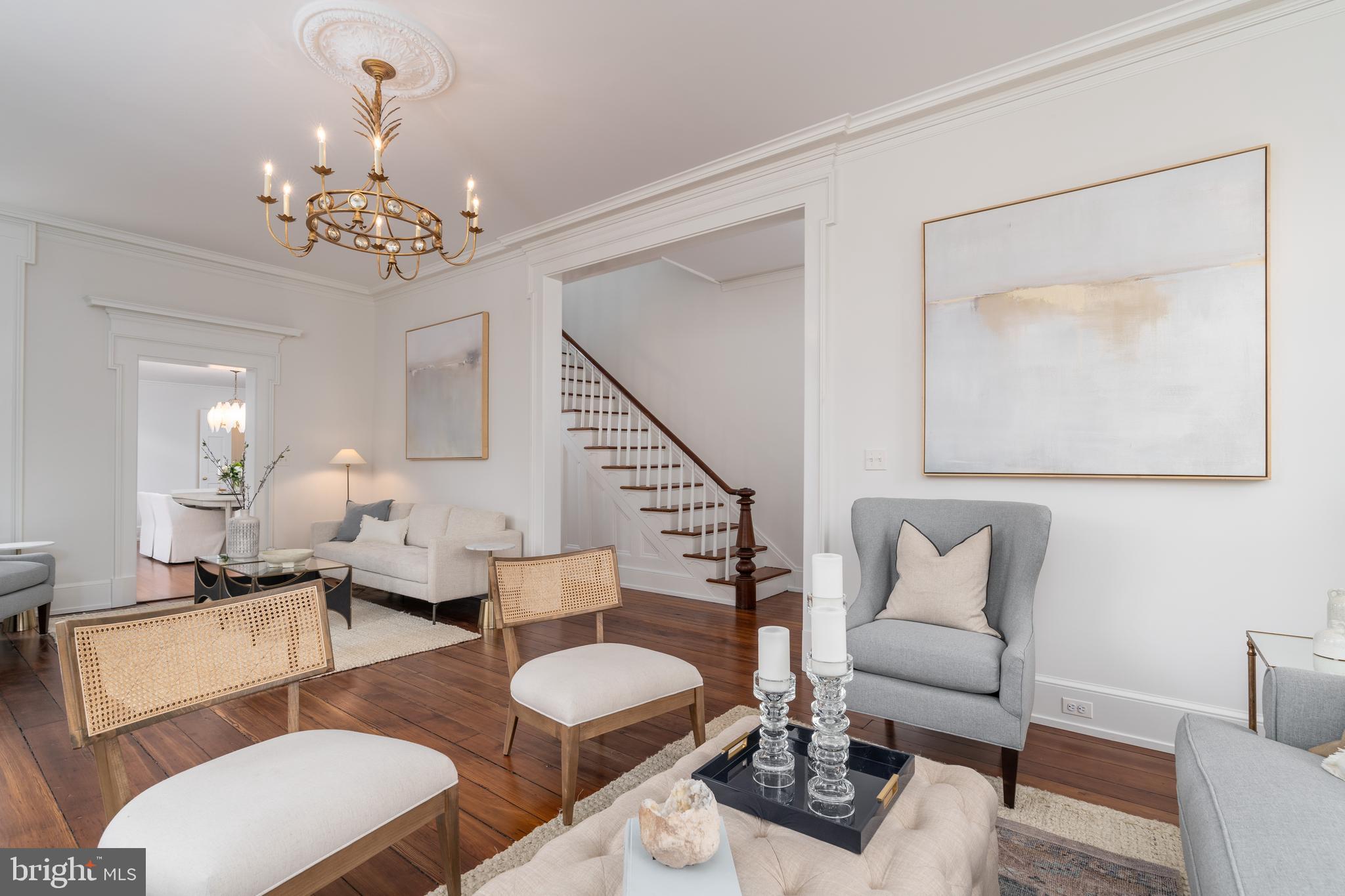 OLD TOWN ALEXANDRIA - Residential