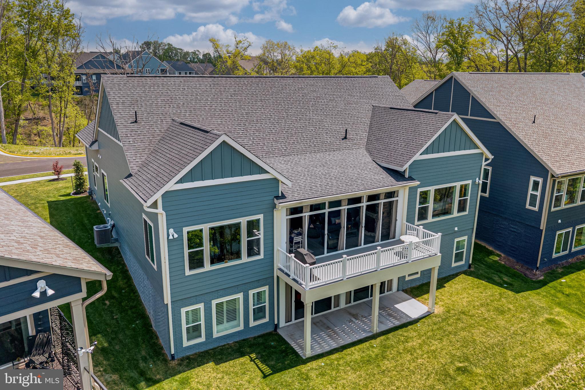 LAKE FREDERICK - Residential