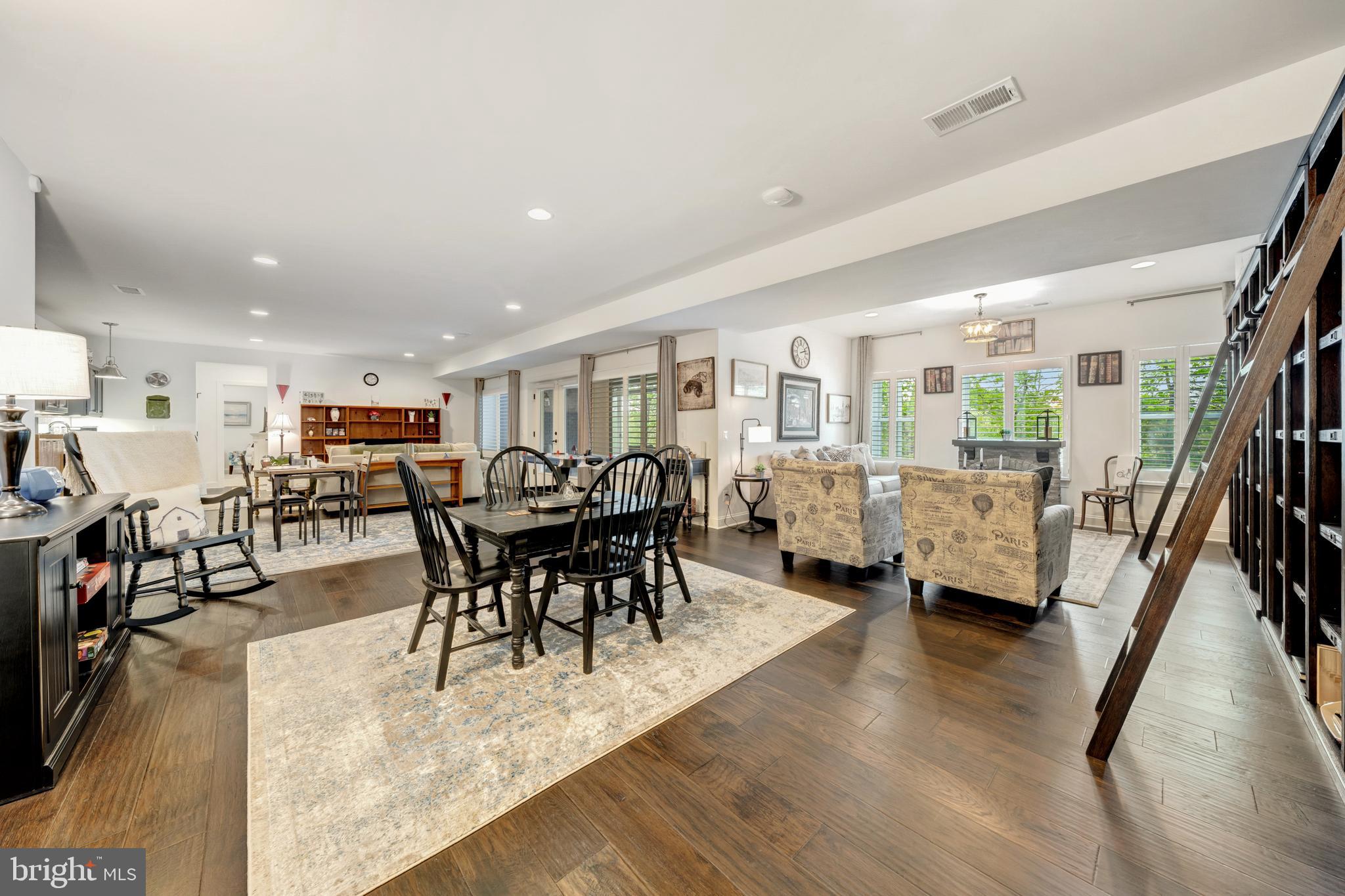 LAKE FREDERICK - Residential