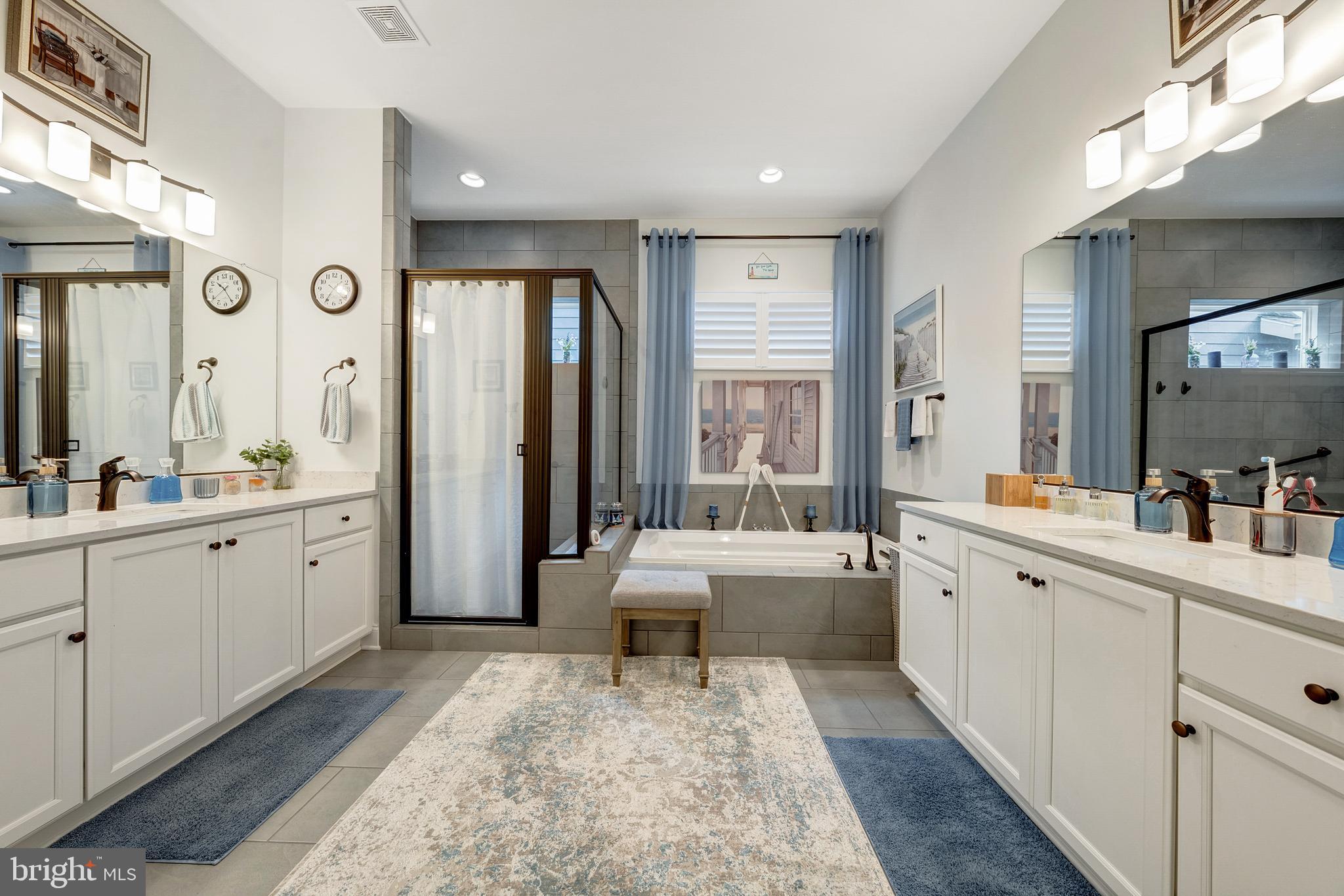 LAKE FREDERICK - Residential