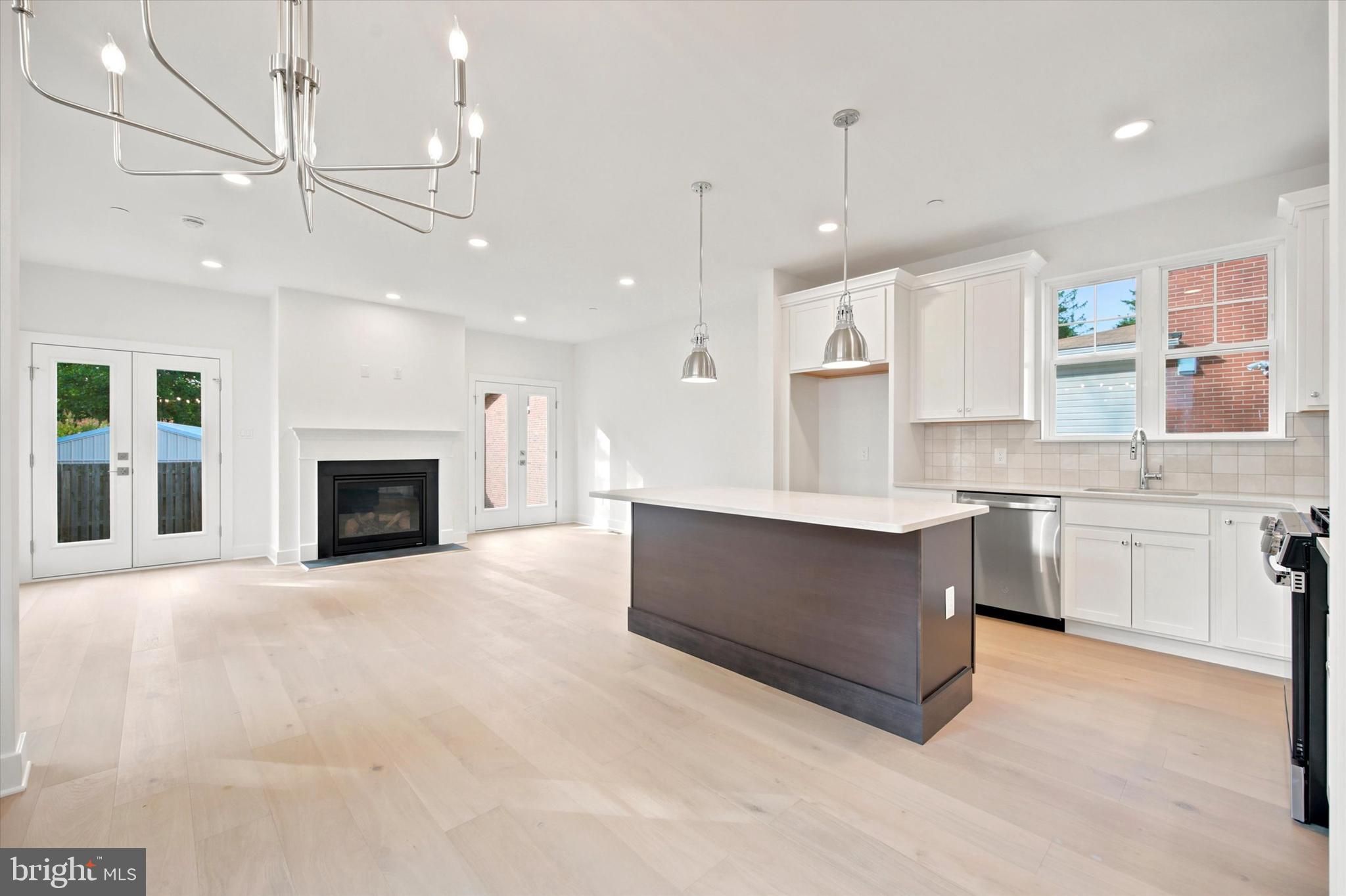 NEWTOWN HGTS - Residential