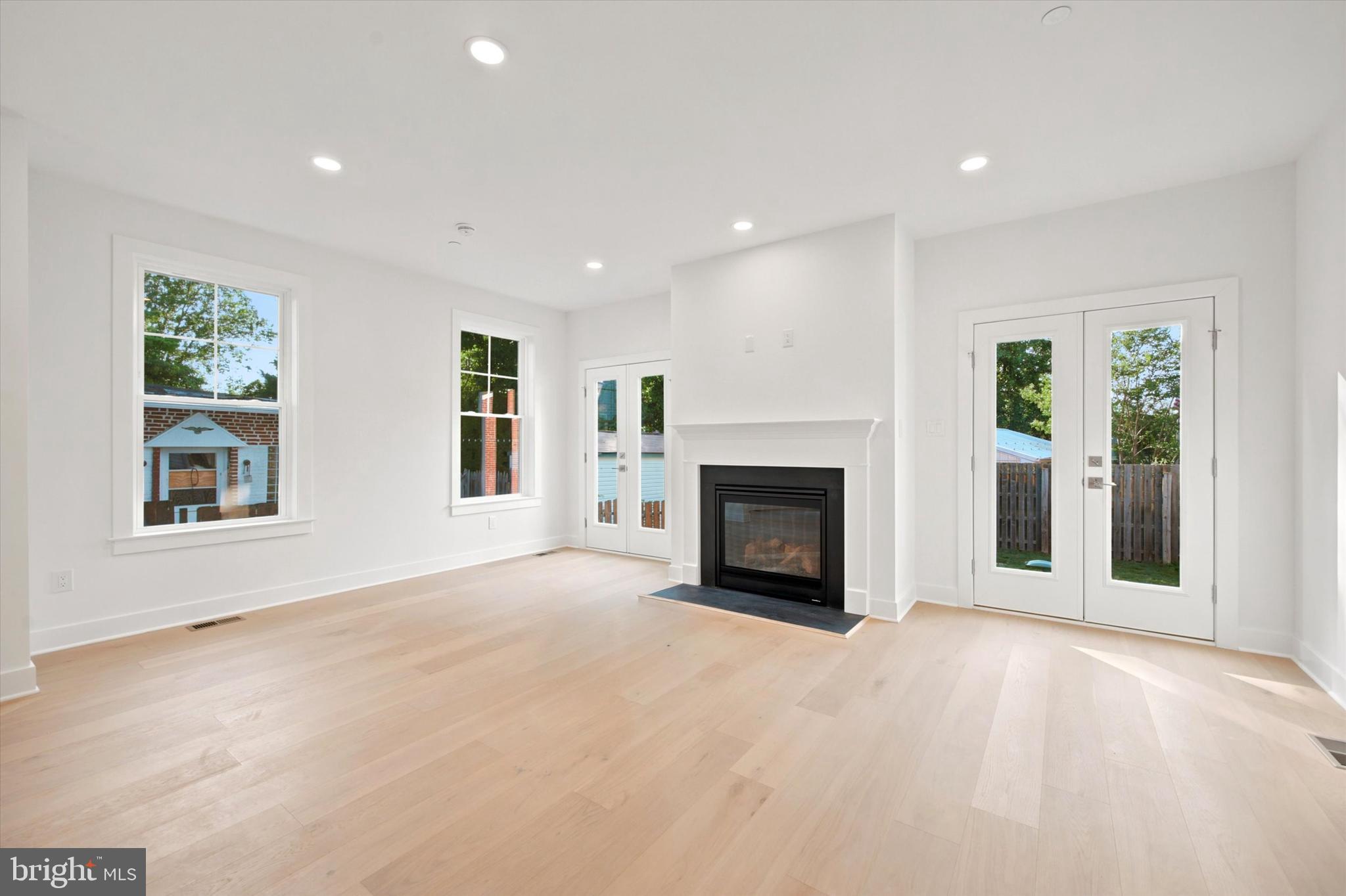 NEWTOWN HGTS - Residential