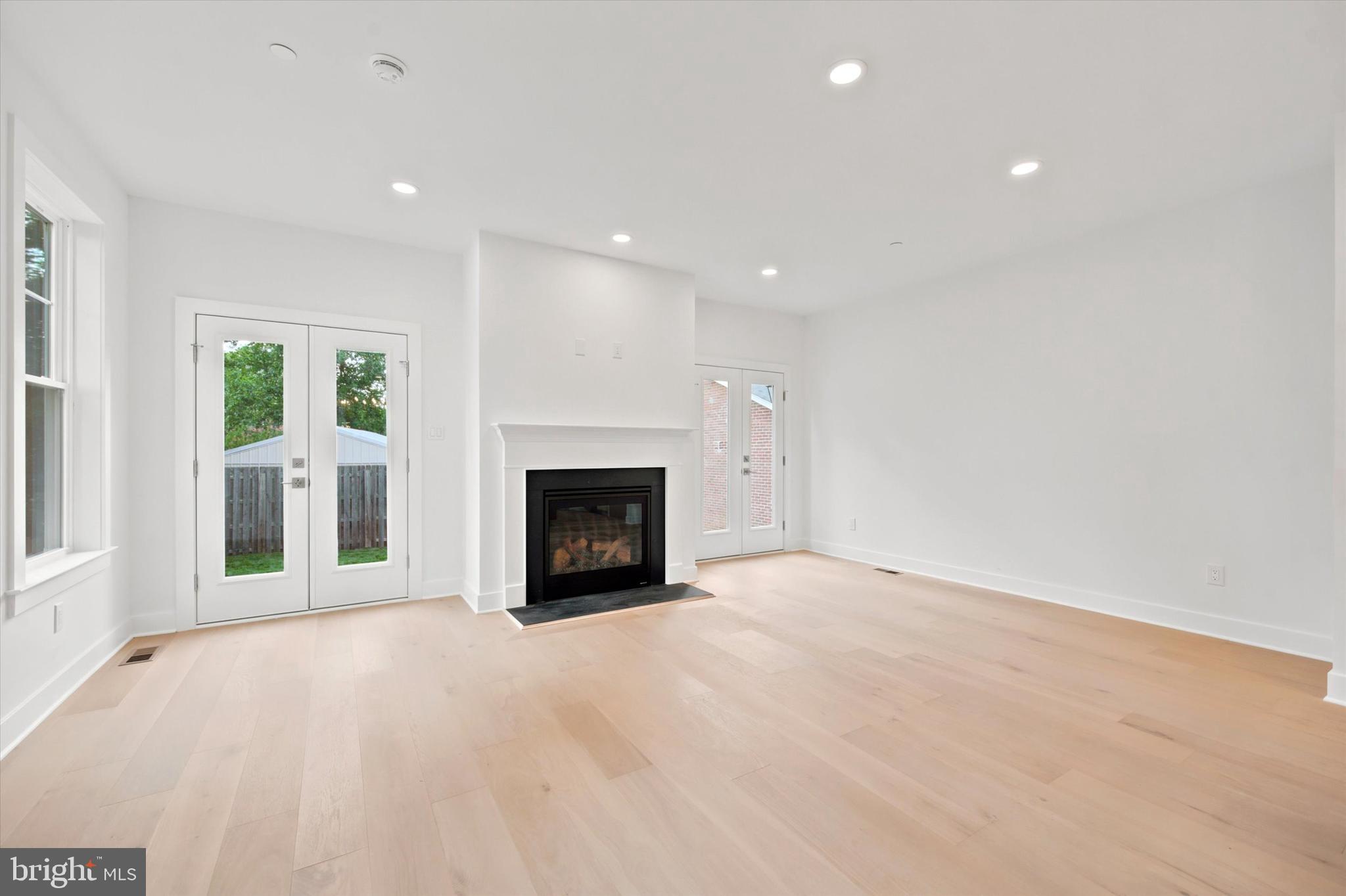 NEWTOWN HGTS - Residential