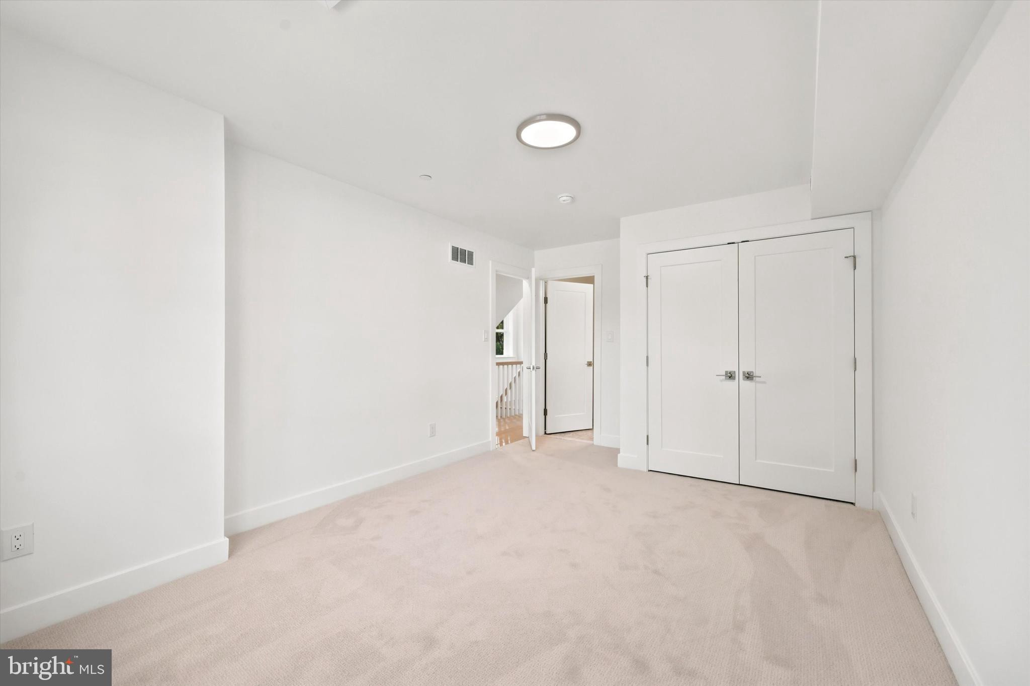 NEWTOWN HGTS - Residential