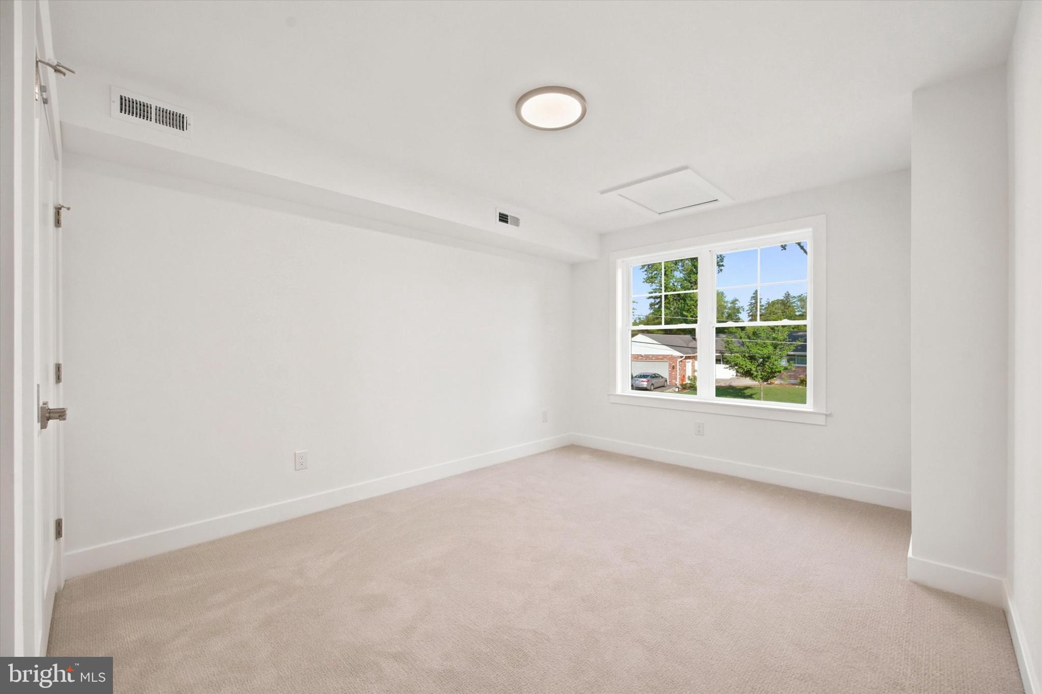 NEWTOWN HGTS - Residential