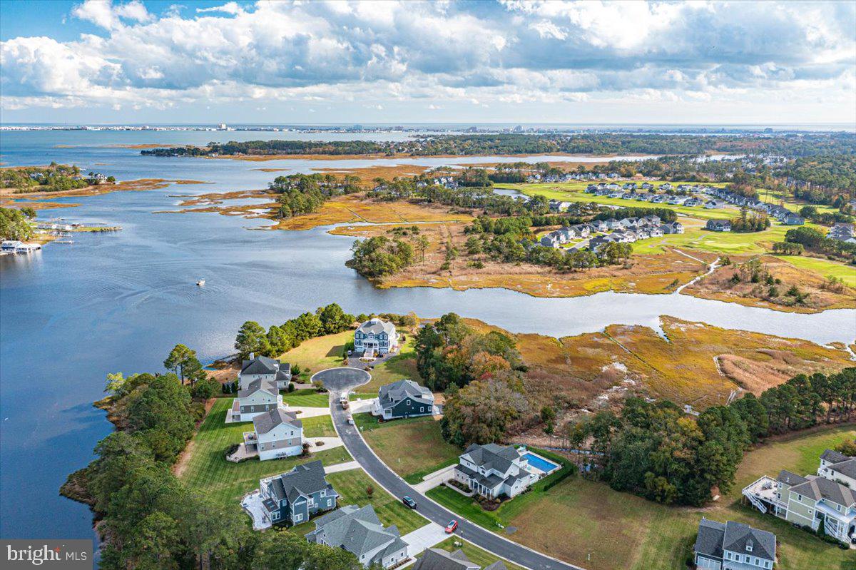 GLEN RIDDLE - Land