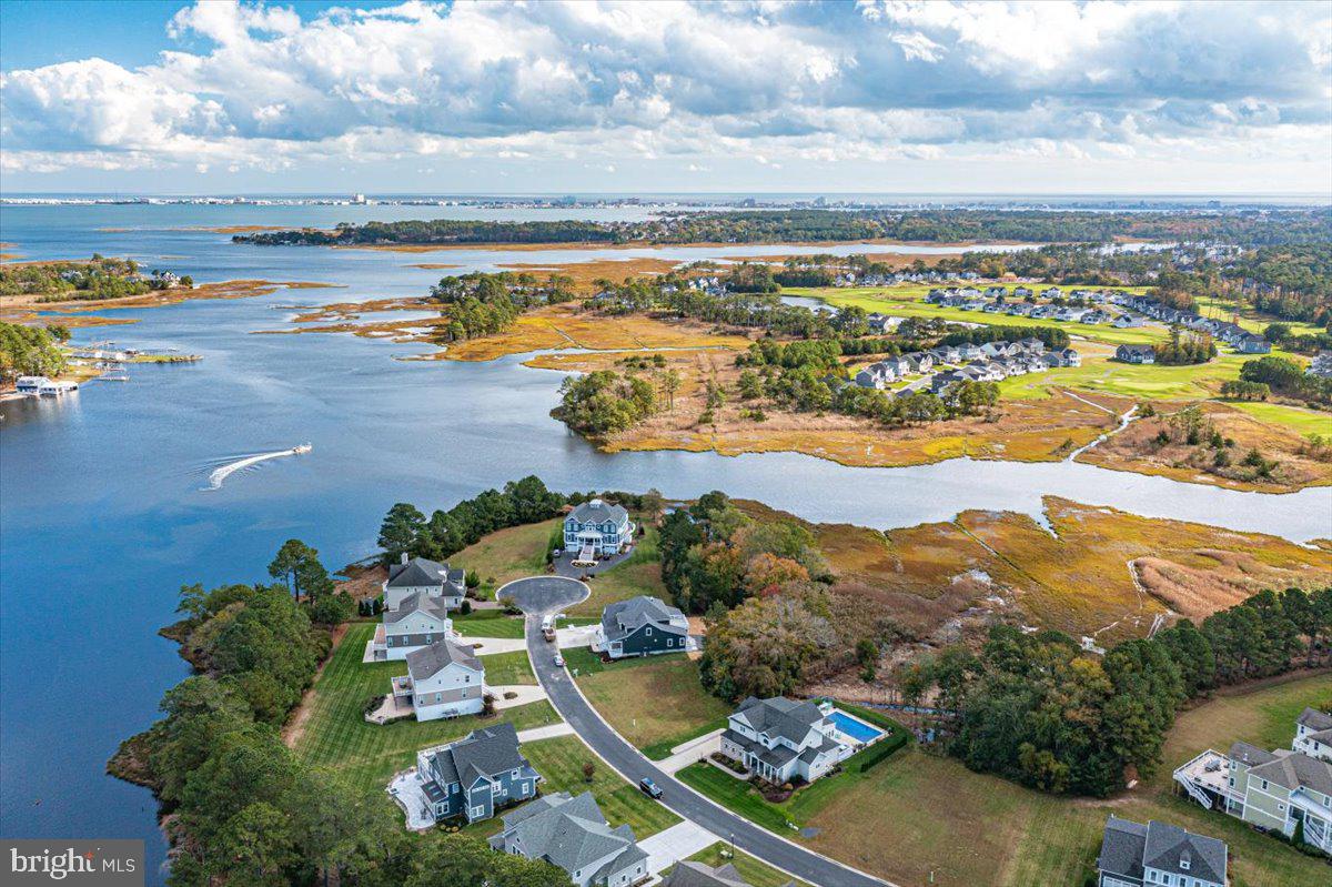 GLEN RIDDLE - Land