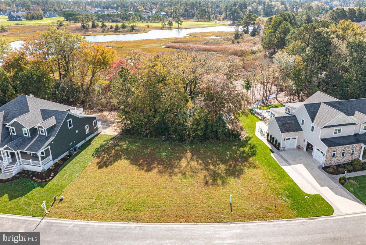 GLEN RIDDLE - Land