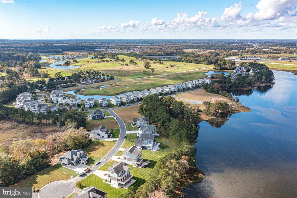 GLEN RIDDLE - Land