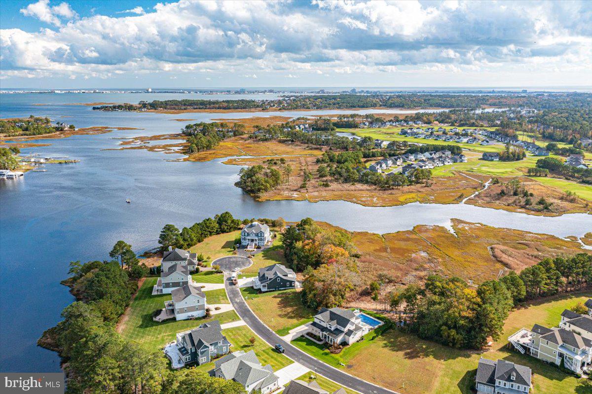 GLEN RIDDLE - Land