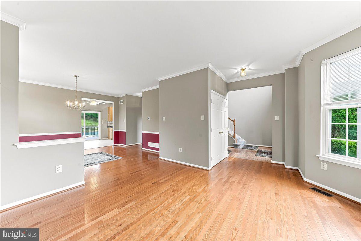 COUNTRY RIDGE - Residential