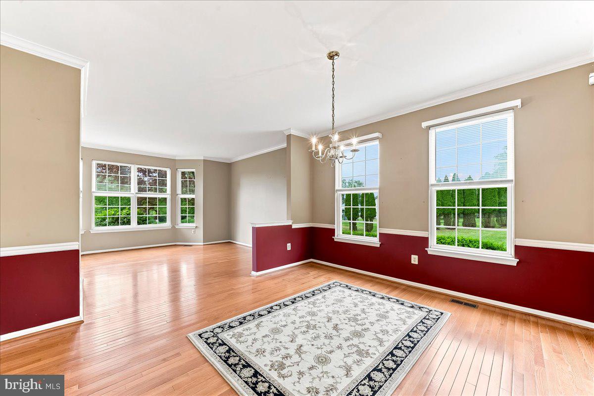 COUNTRY RIDGE - Residential